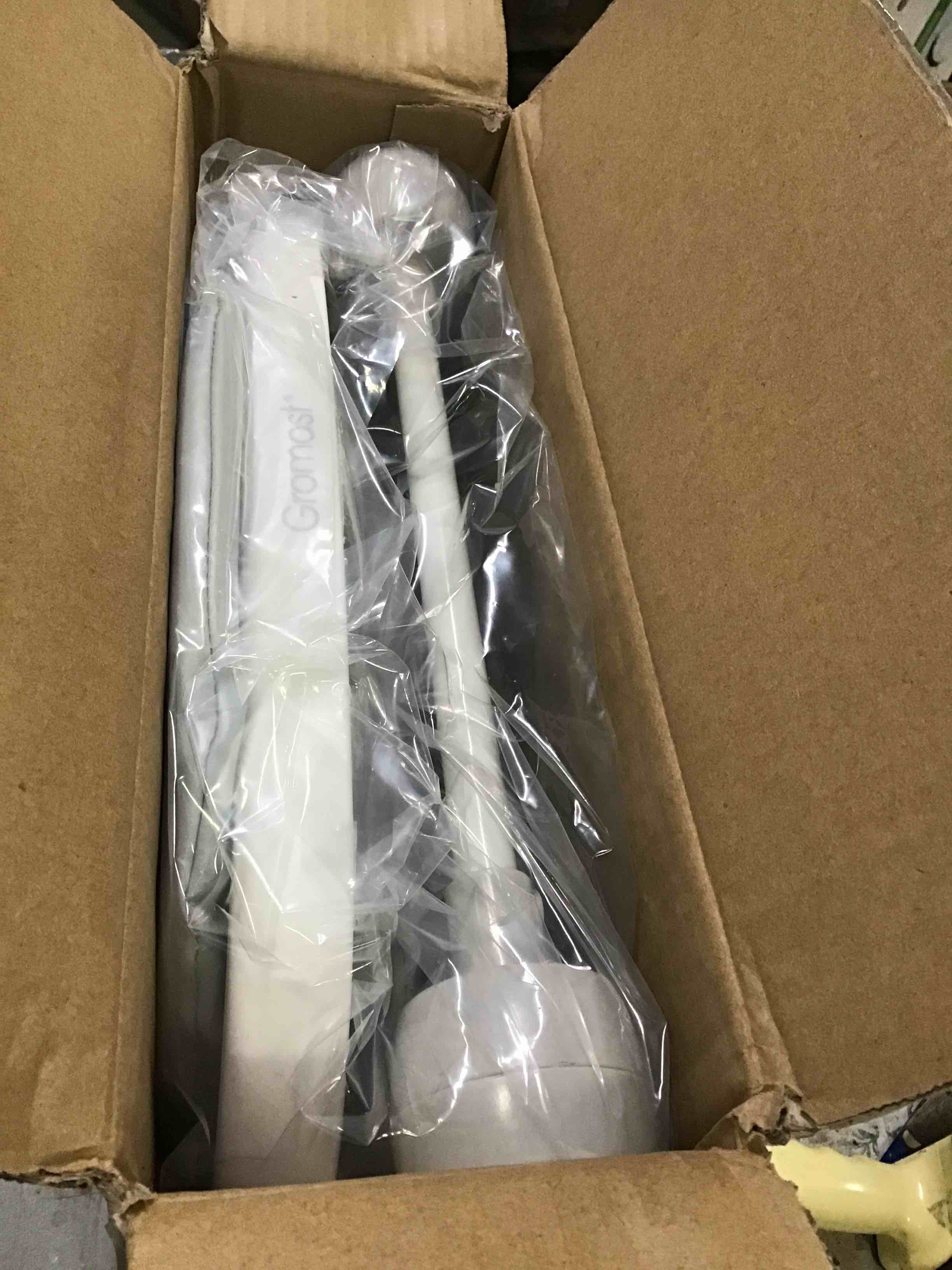 https://s3.amazonaws.com/lotting-images-prod/bidfta/BLU5238085_1694439663462.jpeg