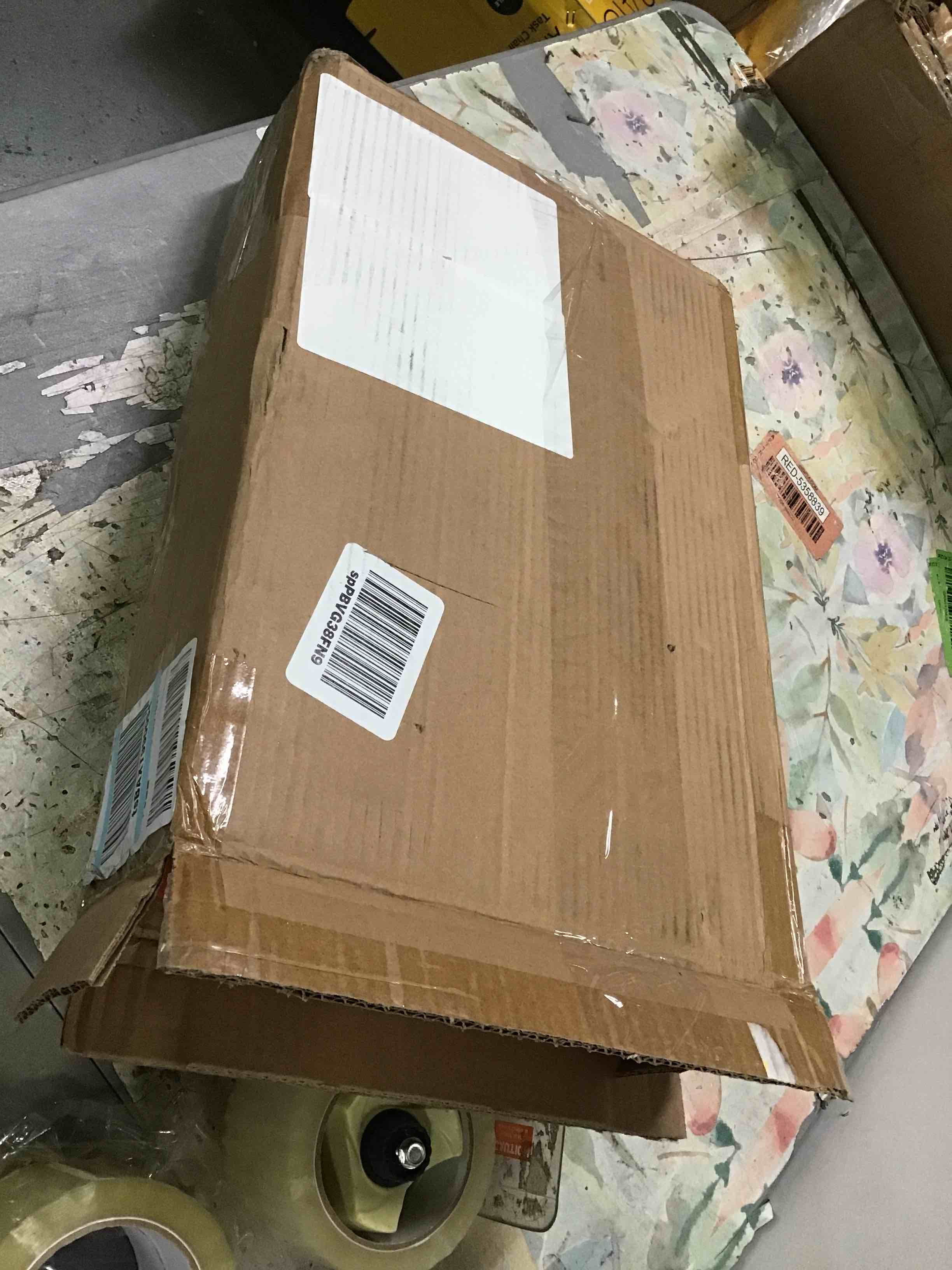https://s3.amazonaws.com/lotting-images-prod/bidfta/BLU5238089_1694439965151.jpeg