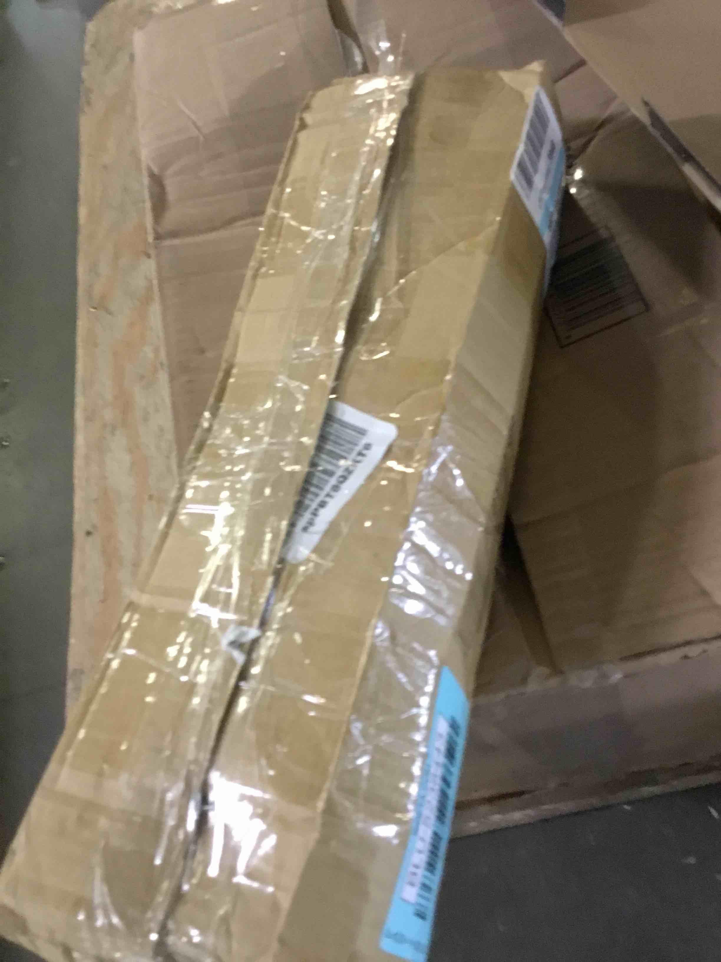 https://s3.amazonaws.com/lotting-images-prod/bidfta/BLU5238443_1692716214536.jpeg