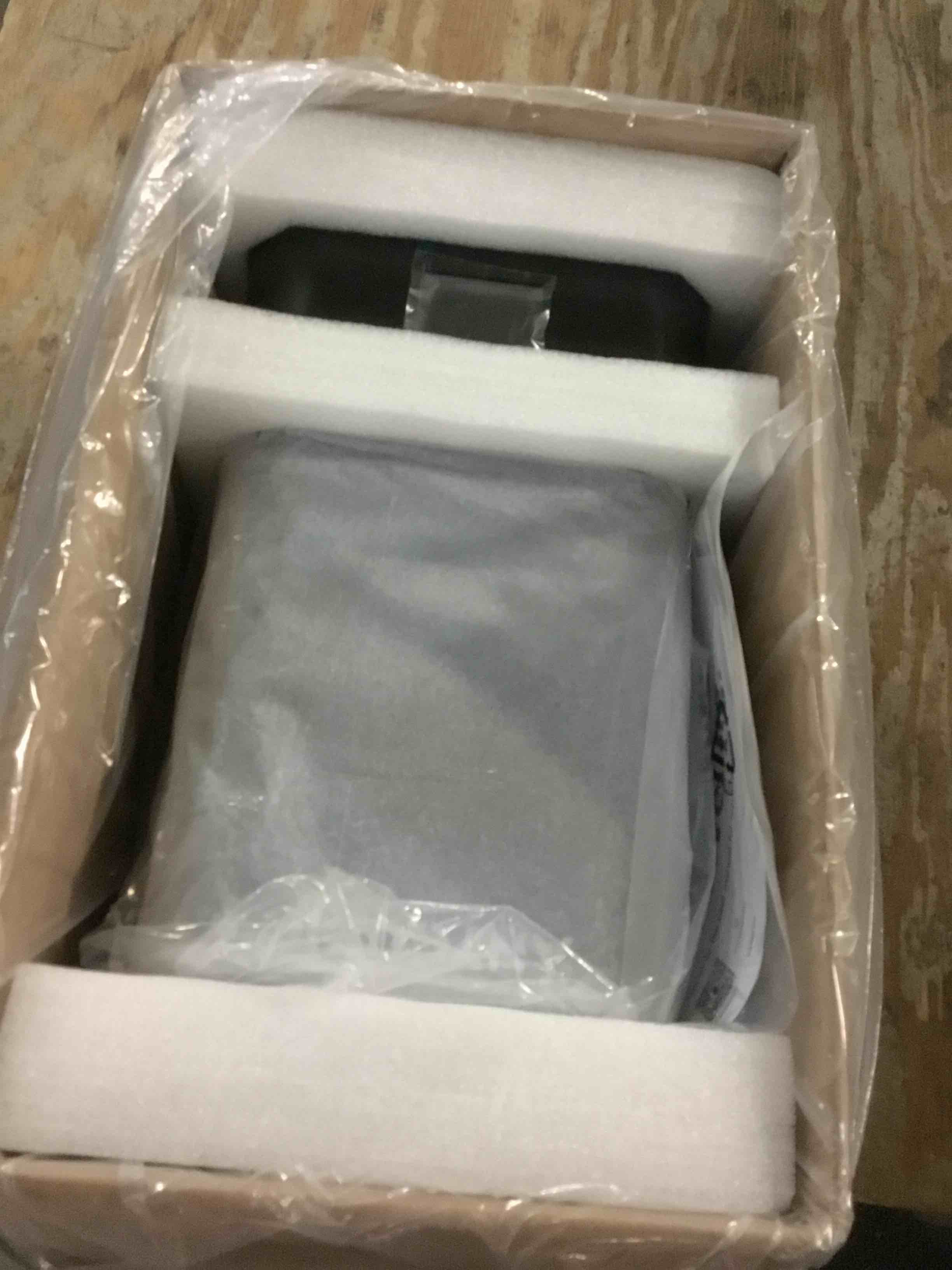 https://s3.amazonaws.com/lotting-images-prod/bidfta/BLU5238795_1692879590071.jpeg