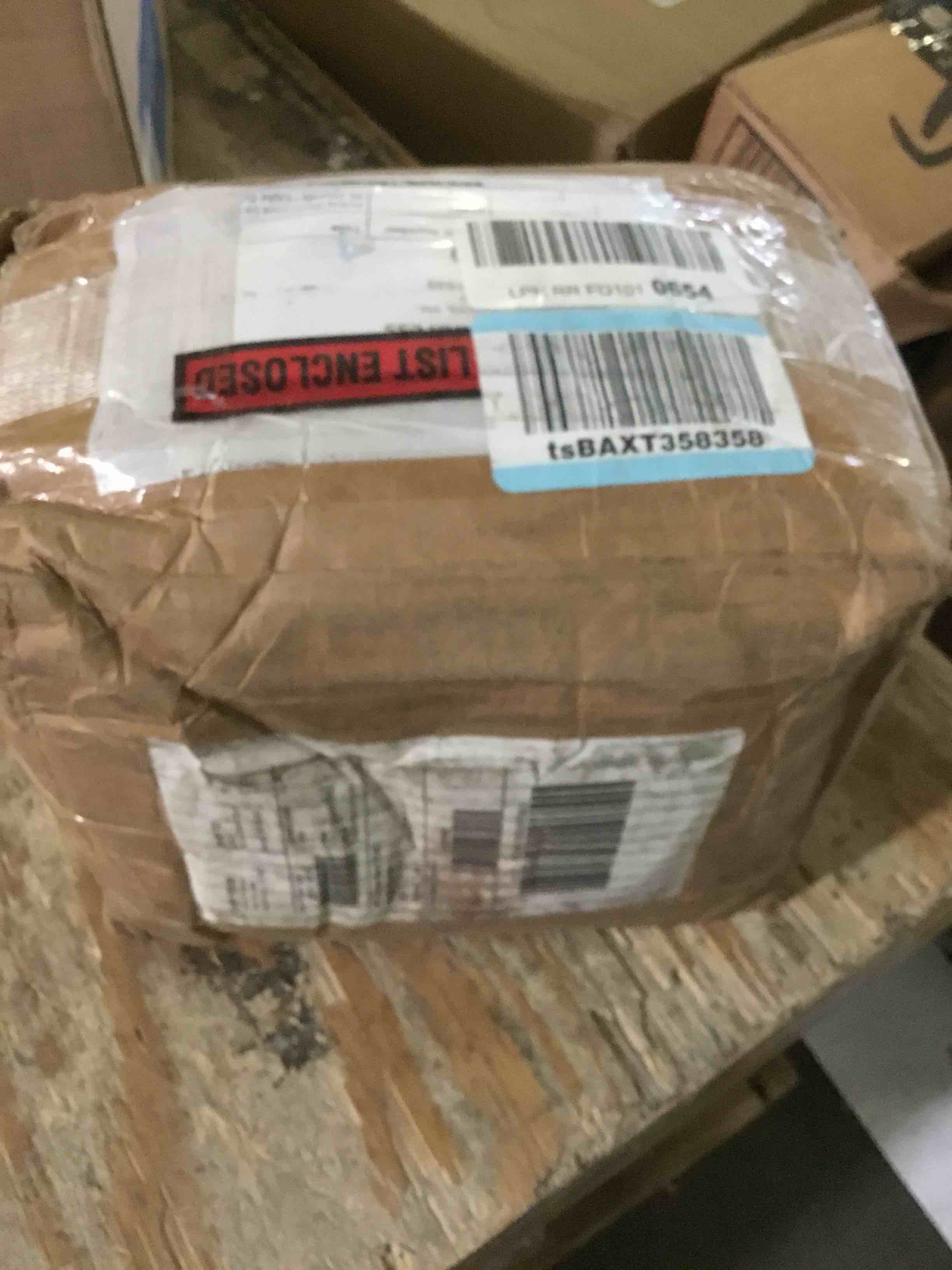 https://s3.amazonaws.com/lotting-images-prod/bidfta/BLU5239097_1693238826148.jpeg