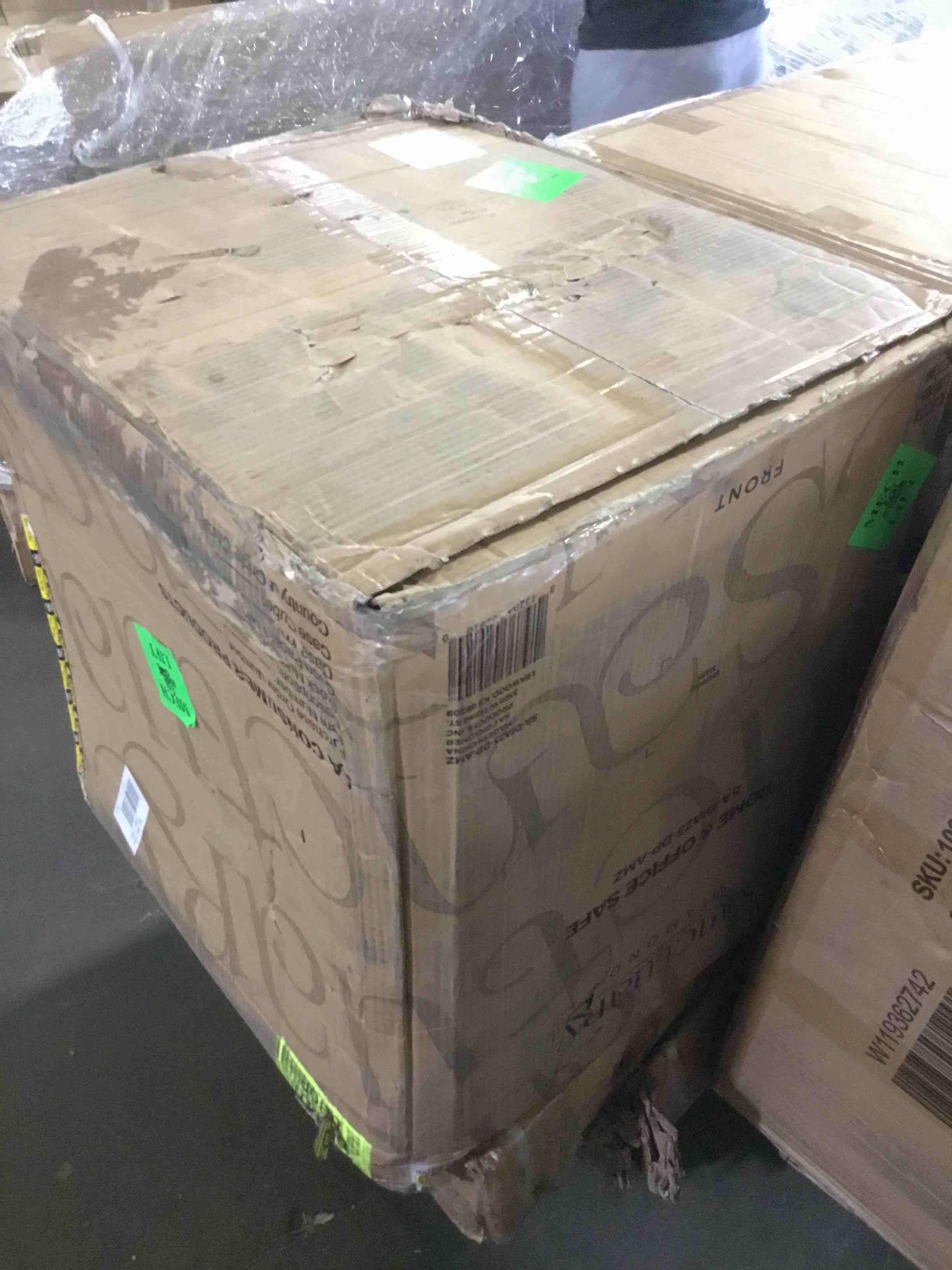 https://s3.amazonaws.com/lotting-images-prod/bidfta/BLU5239336_1693331085891.jpeg
