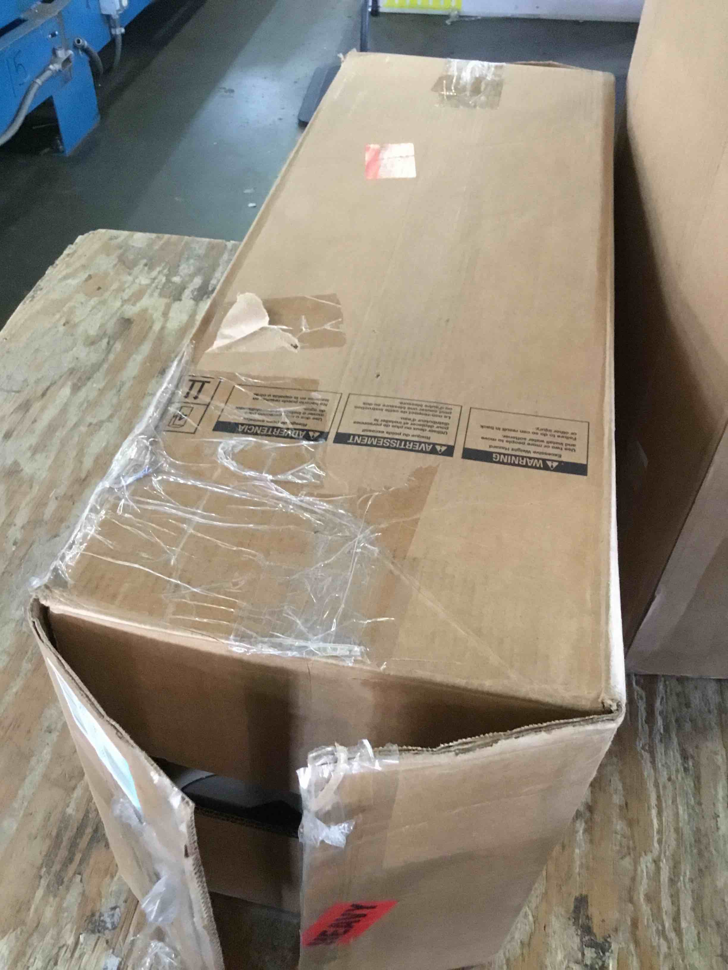 https://s3.amazonaws.com/lotting-images-prod/bidfta/BLU5239442_1693399380740.jpeg