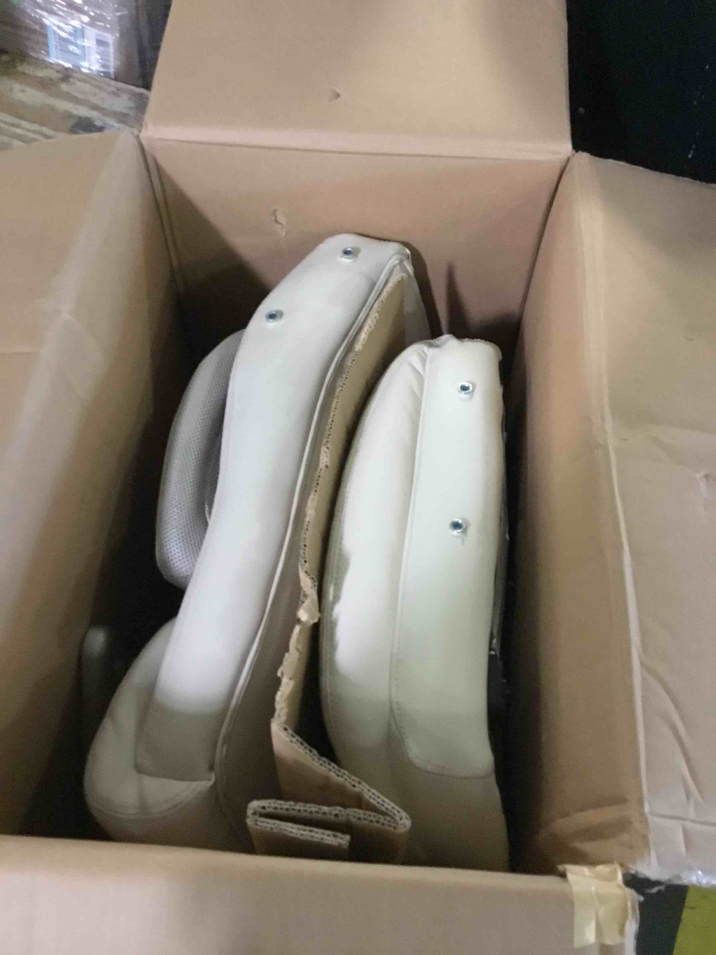 https://s3.amazonaws.com/lotting-images-prod/bidfta/BLU5239496_1693411110910.jpeg