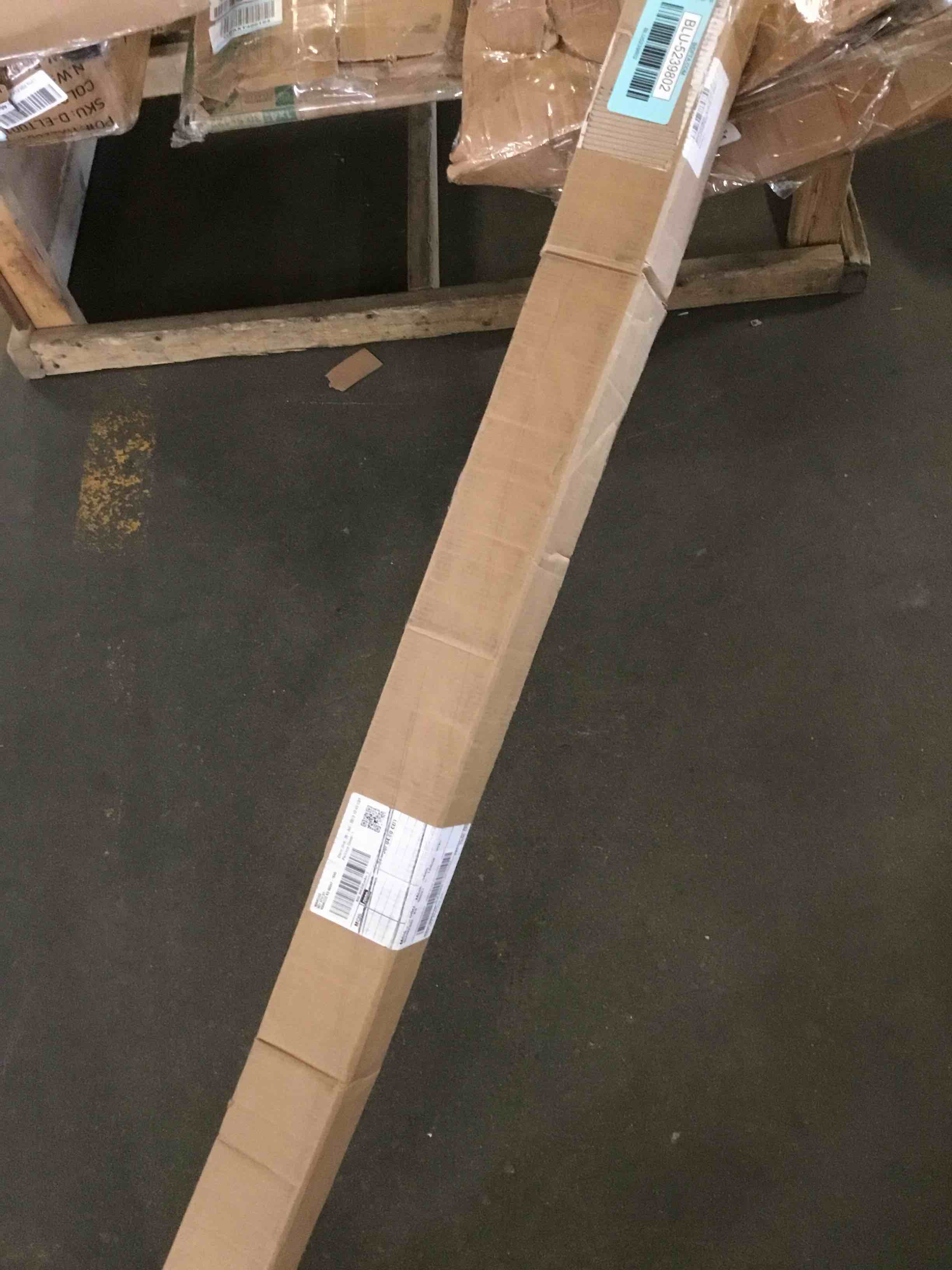 https://s3.amazonaws.com/lotting-images-prod/bidfta/BLU5239802_1693571959322.jpeg
