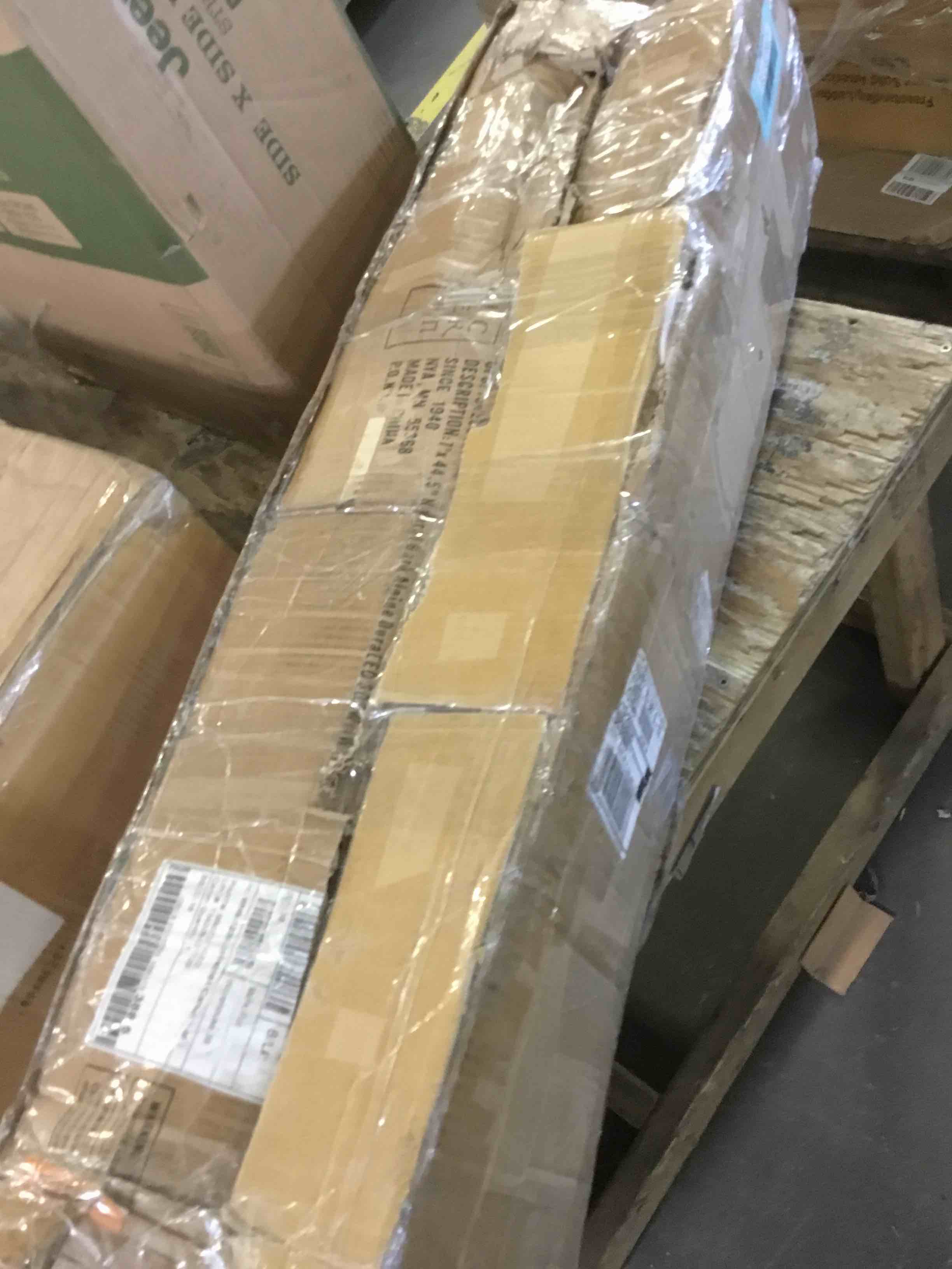 https://s3.amazonaws.com/lotting-images-prod/bidfta/BLU5239828_1693580010311.jpeg