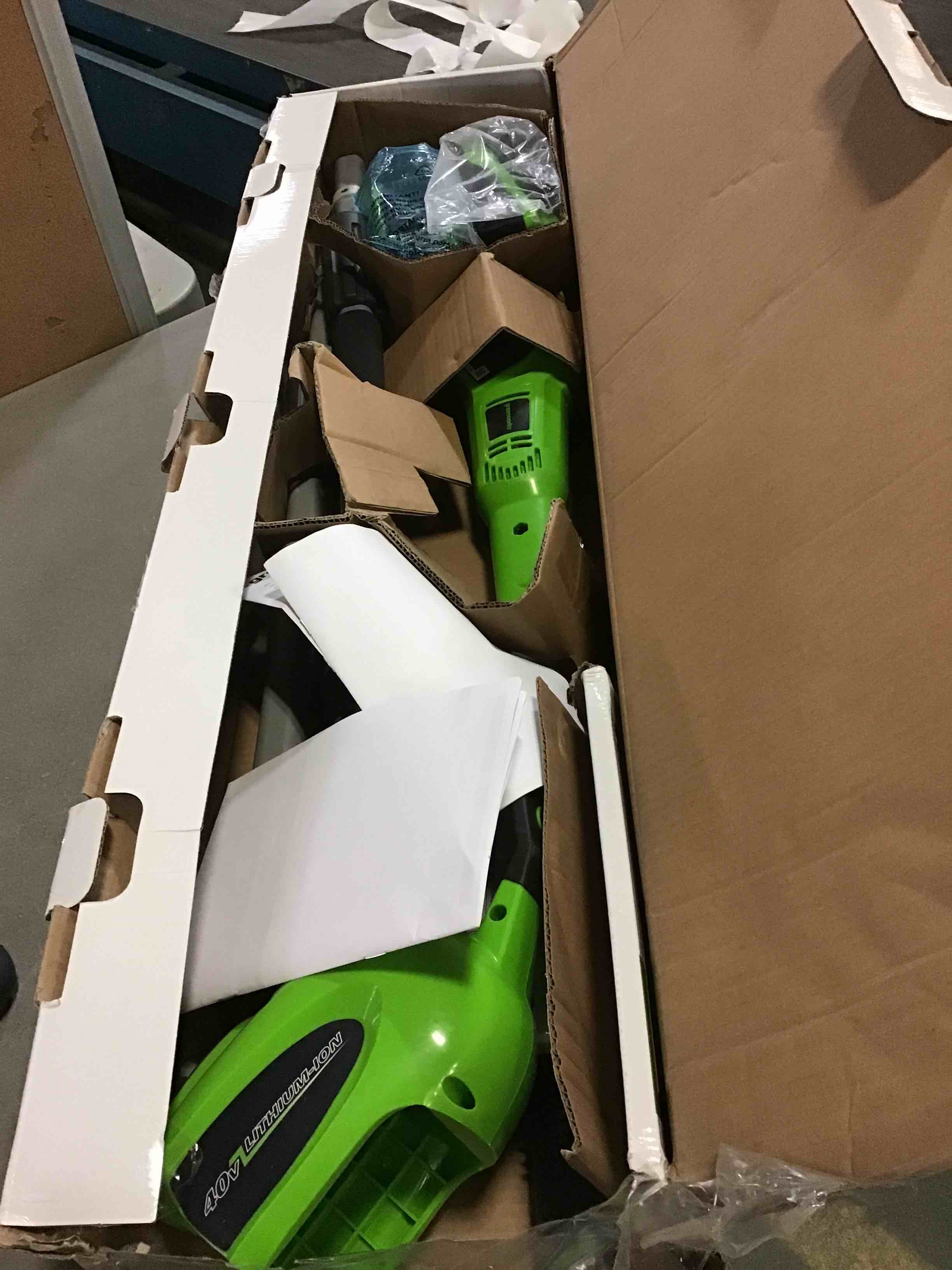 https://s3.amazonaws.com/lotting-images-prod/bidfta/BLU5252038_1701109816017.jpeg
