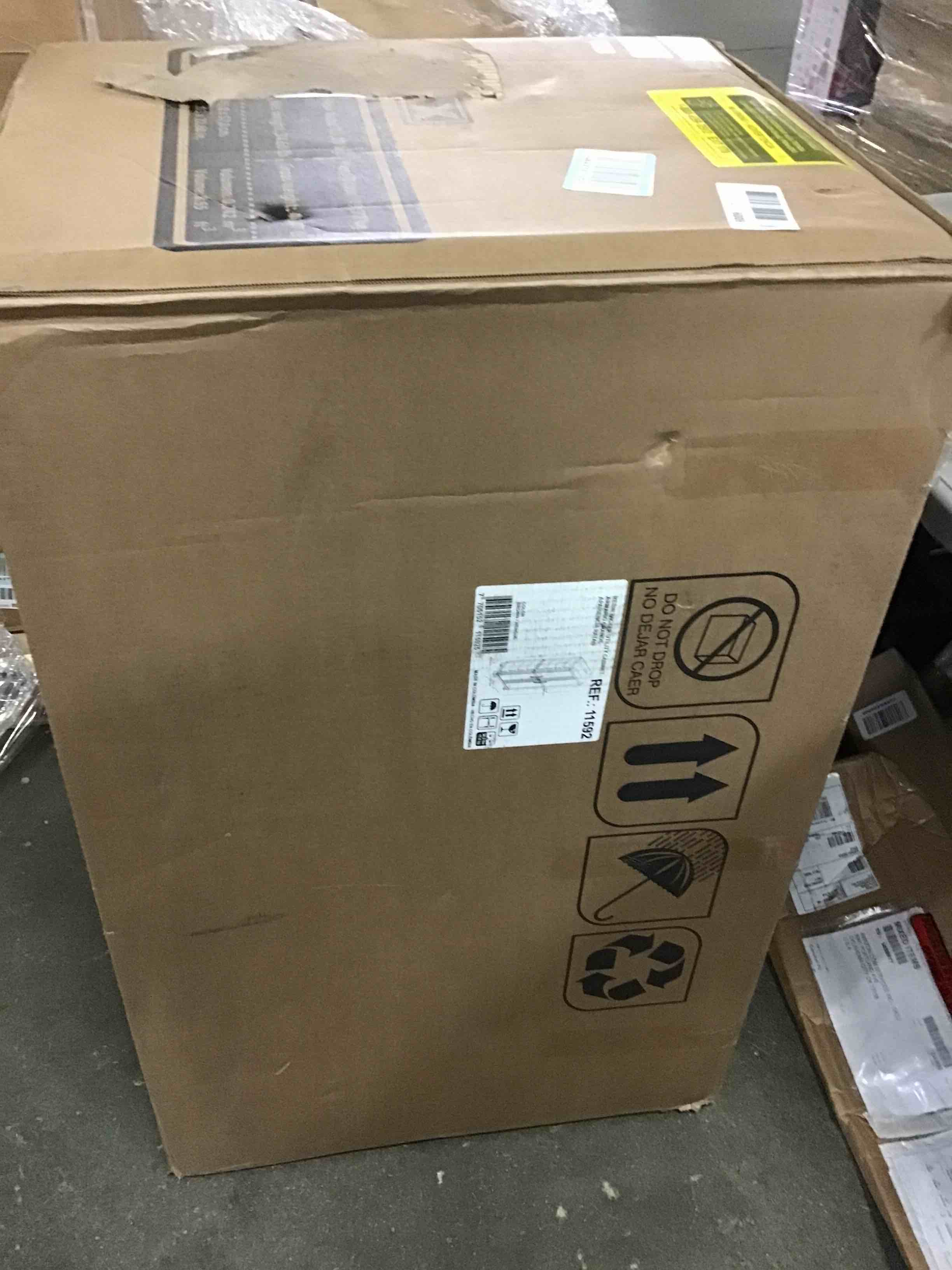 https://s3.amazonaws.com/lotting-images-prod/bidfta/BLU5252110_1701119419104.jpeg