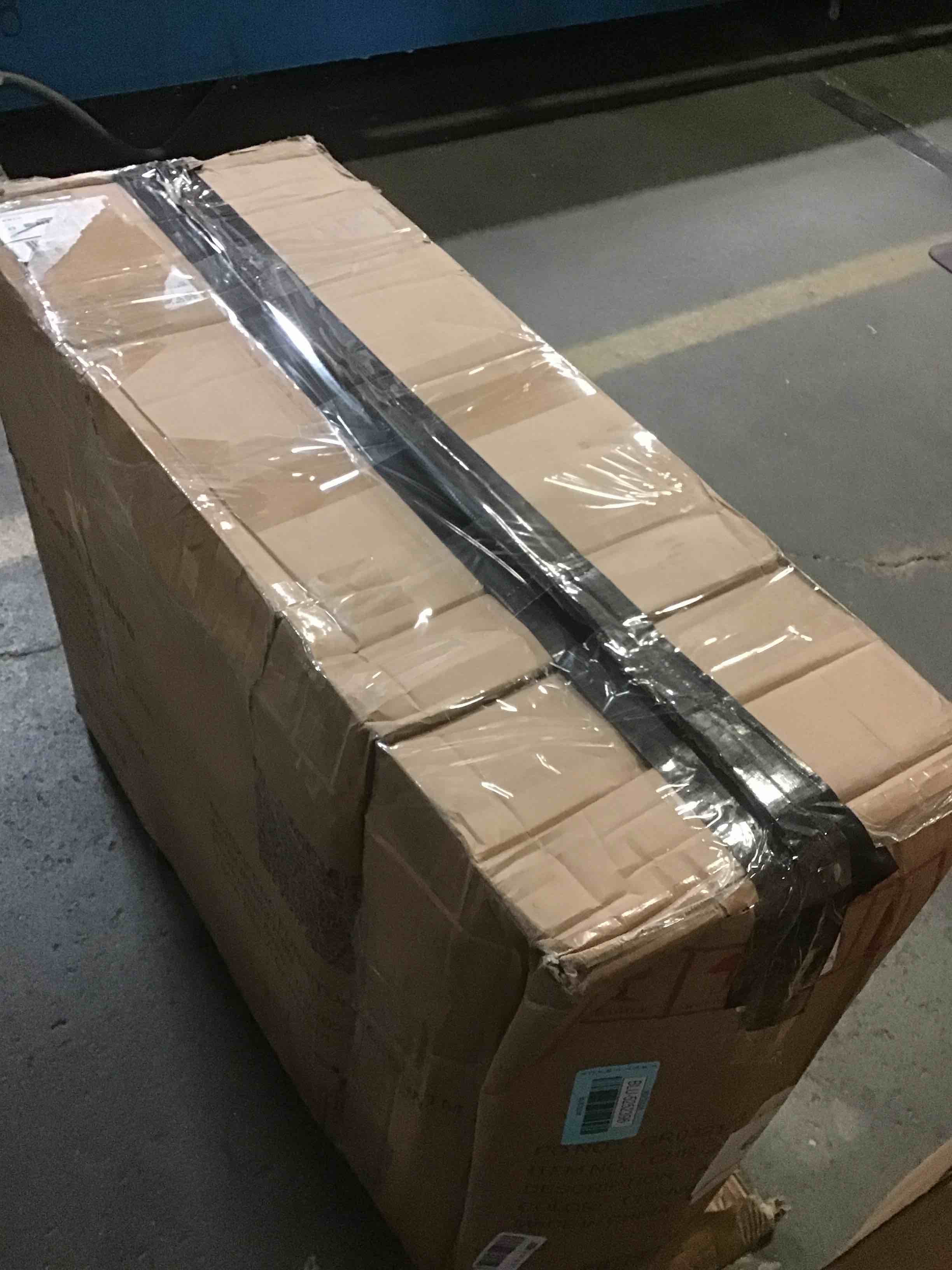 https://s3.amazonaws.com/lotting-images-prod/bidfta/BLU5252396_1701276392332.jpeg