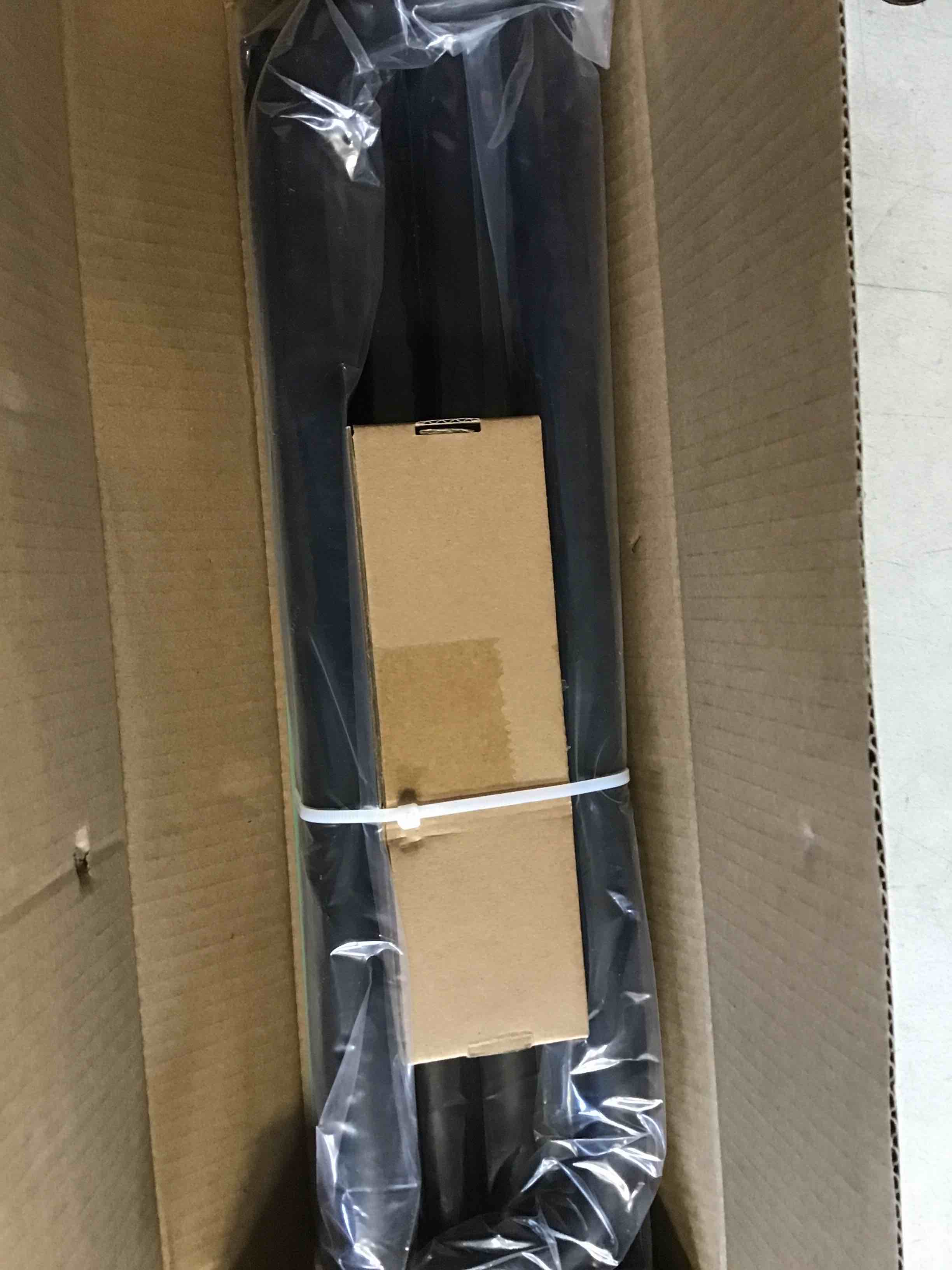 https://s3.amazonaws.com/lotting-images-prod/bidfta/BLU5252668_1701372587497.jpeg