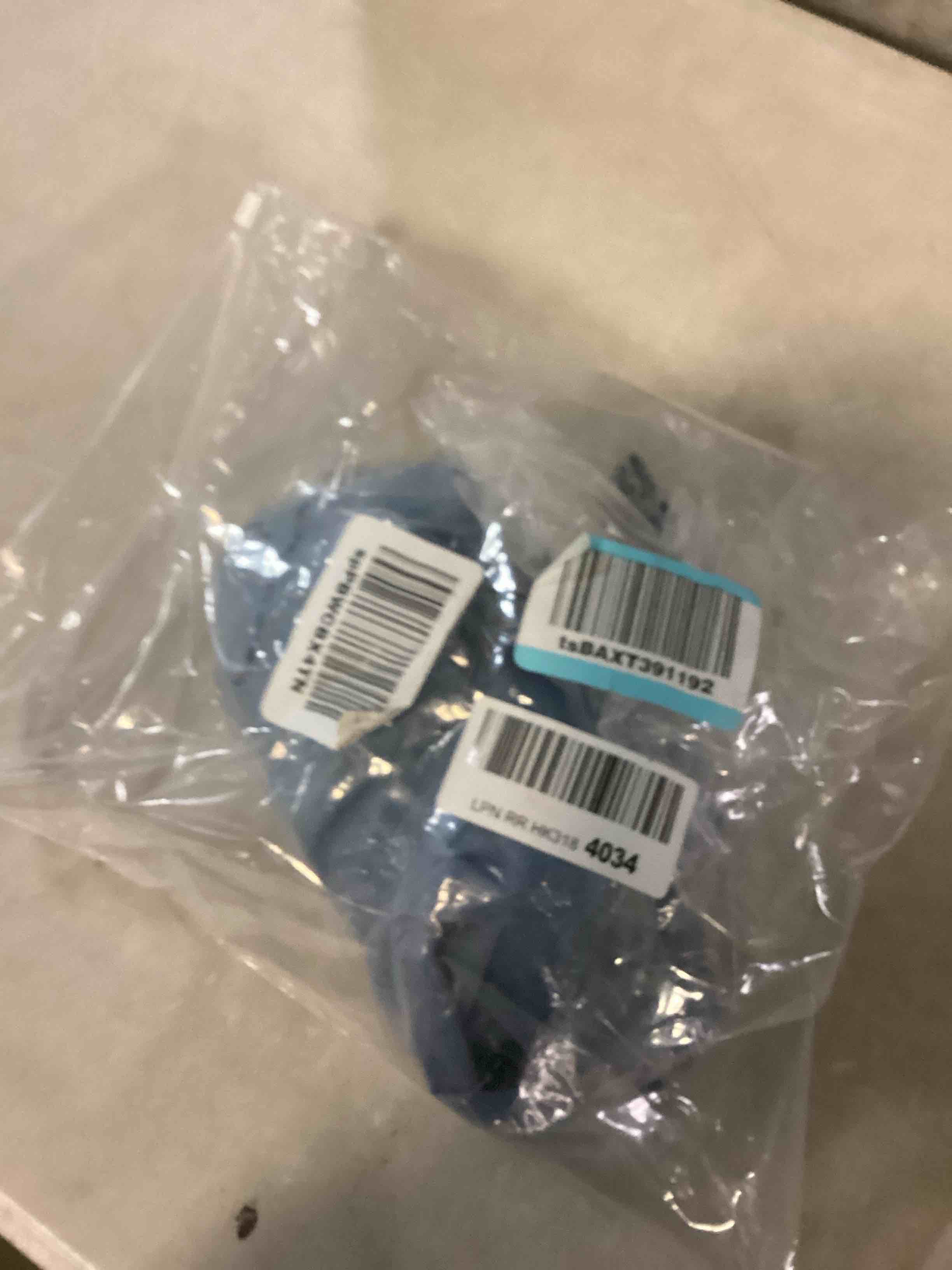 https://s3.amazonaws.com/lotting-images-prod/bidfta/BLU5253151_1701724928152.jpeg