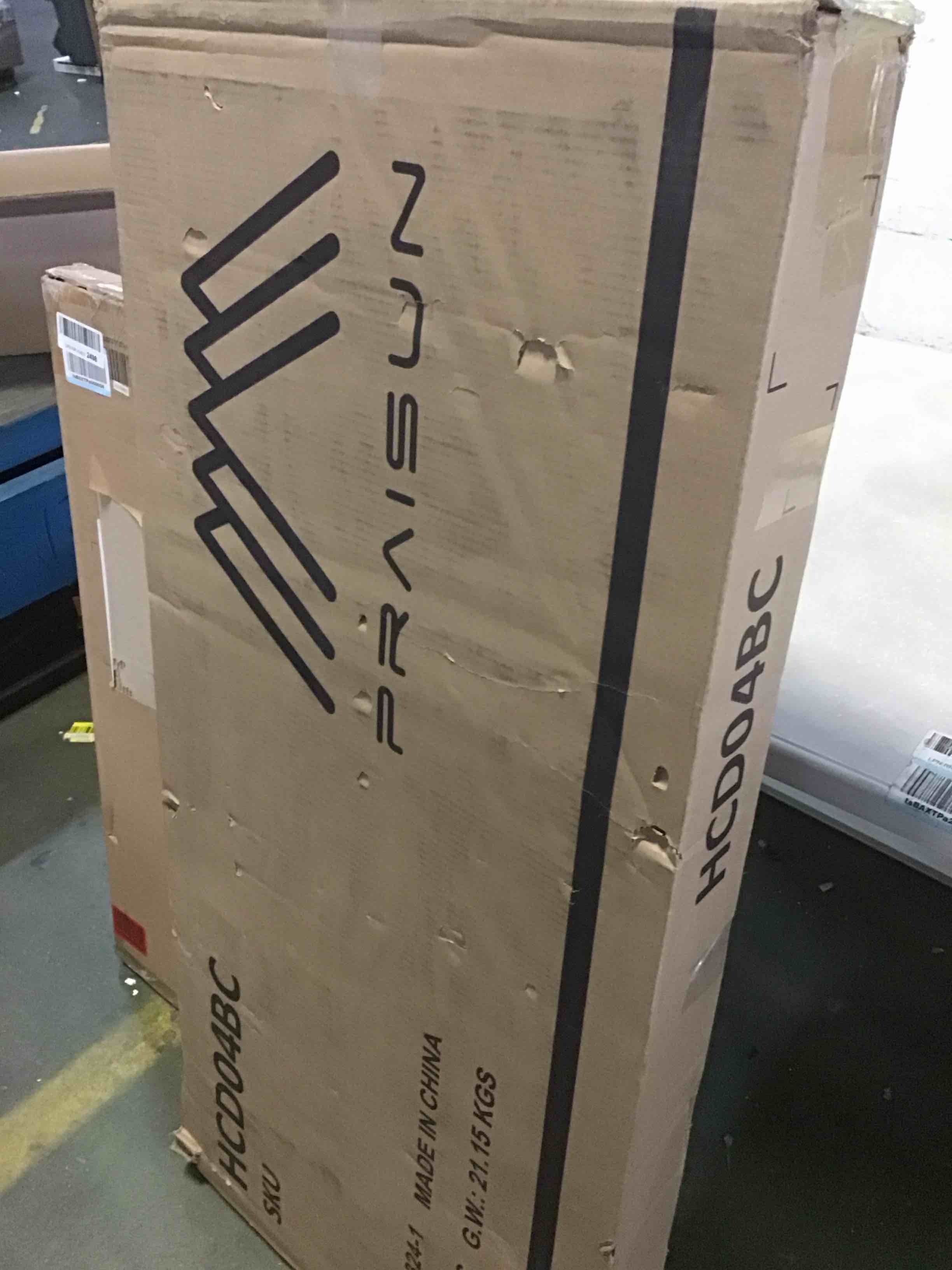 https://s3.amazonaws.com/lotting-images-prod/bidfta/BLU5253398_1701877468026.jpeg