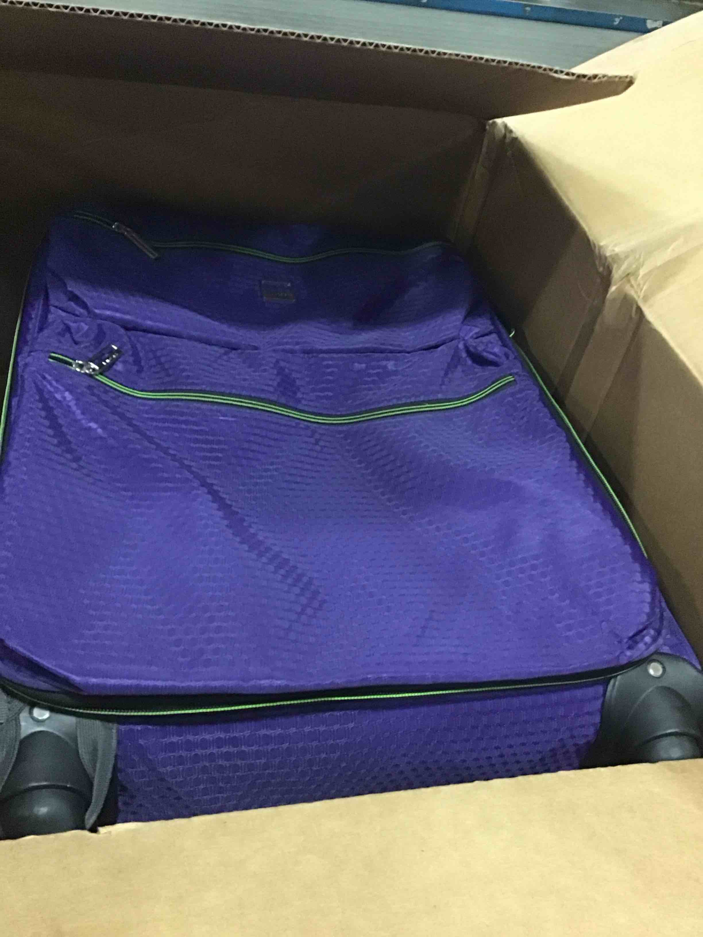 https://s3.amazonaws.com/lotting-images-prod/bidfta/BLU5253489_1700860489922.jpeg