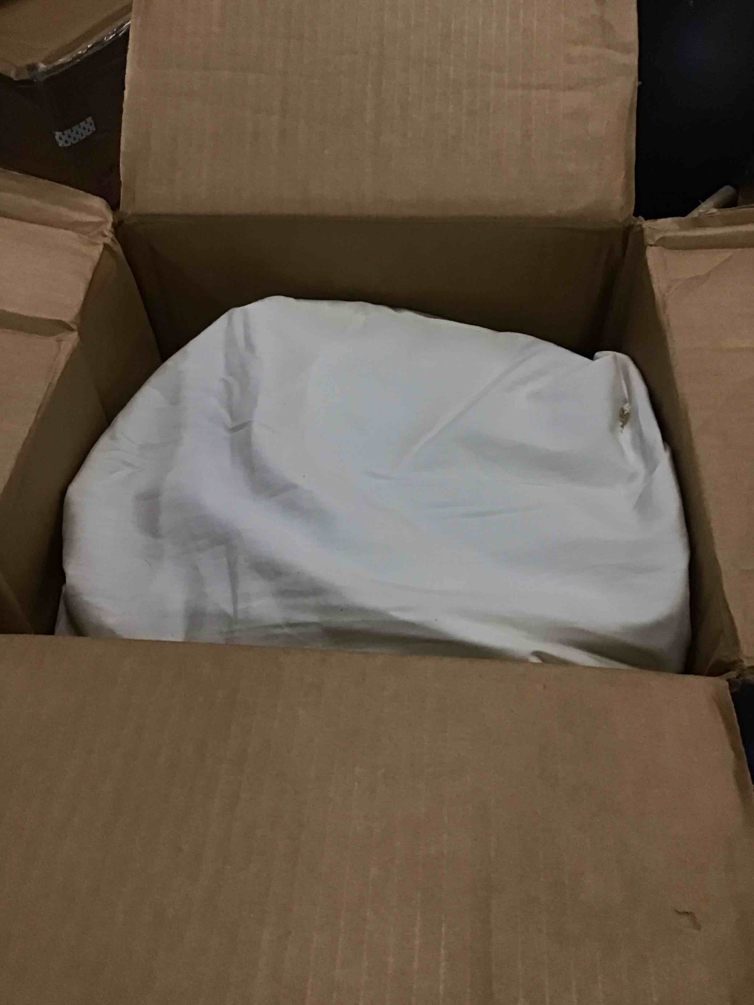 https://s3.amazonaws.com/lotting-images-prod/bidfta/BLU5253547_1701100142197.jpeg