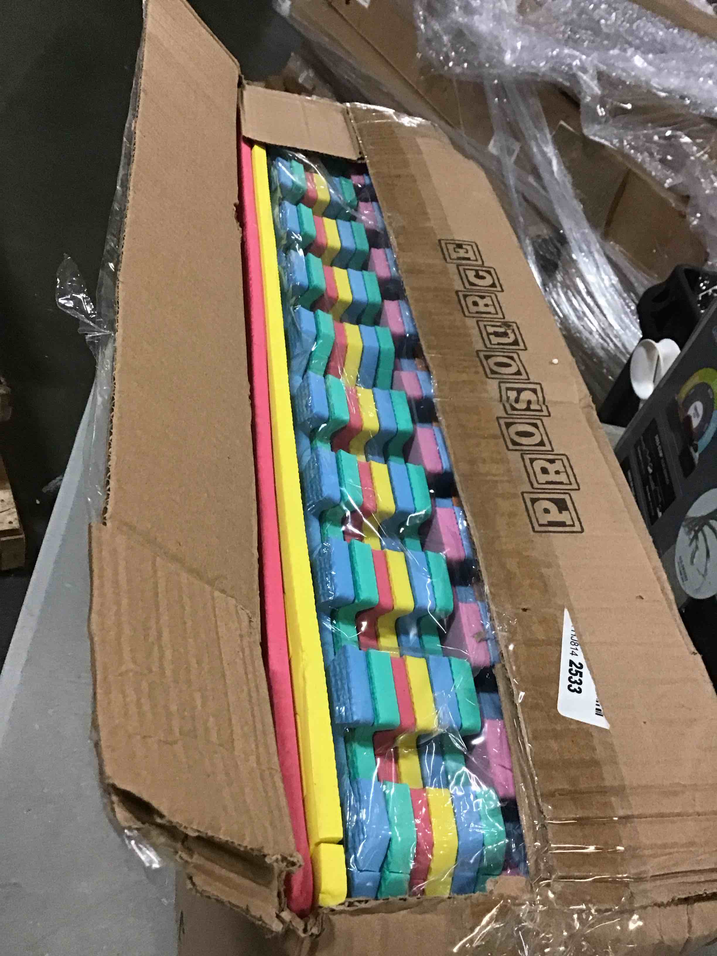 https://s3.amazonaws.com/lotting-images-prod/bidfta/BLU5253956_1701275294560.jpeg