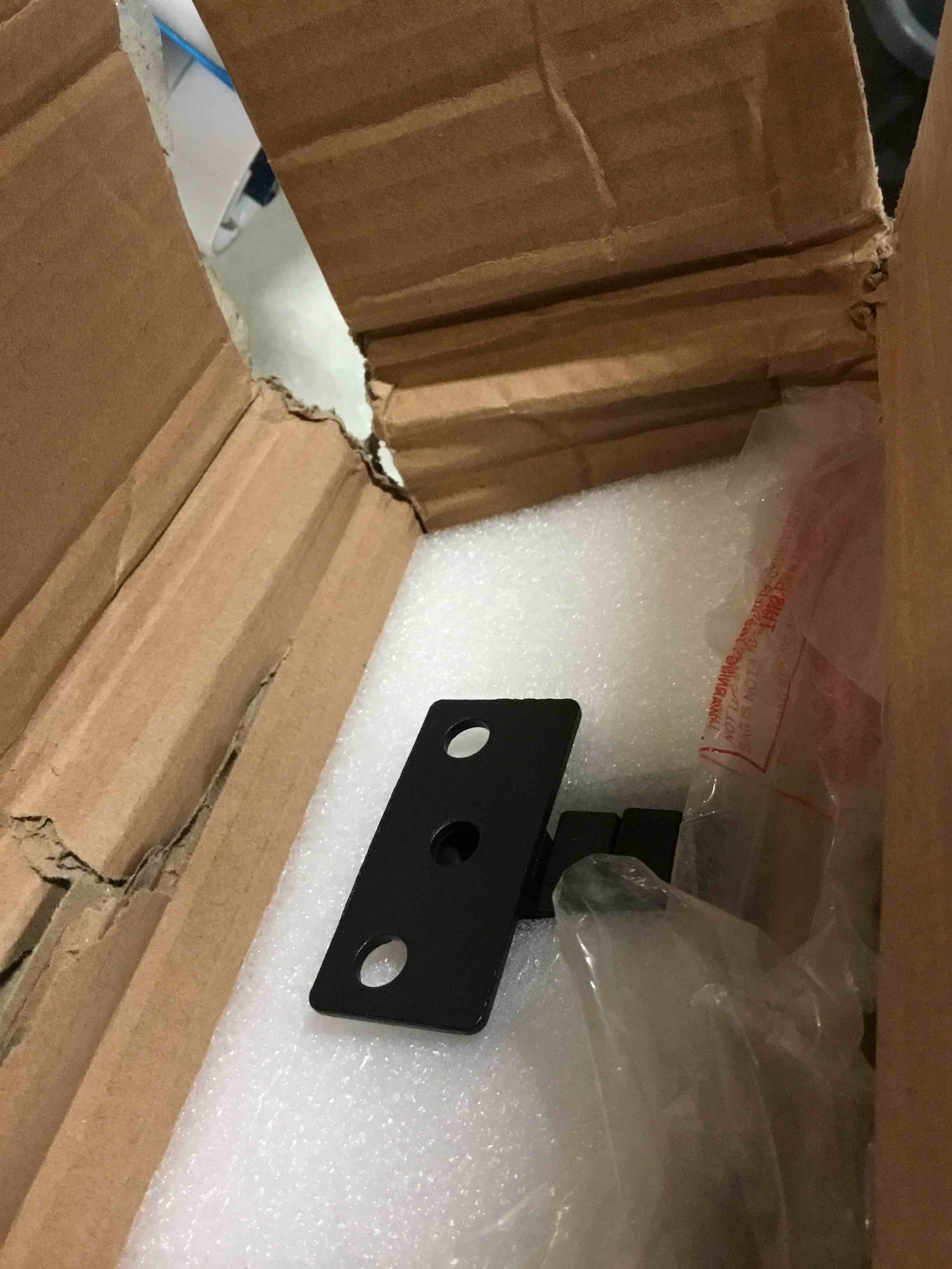 https://s3.amazonaws.com/lotting-images-prod/bidfta/BLU5254559_1701714147796.jpeg