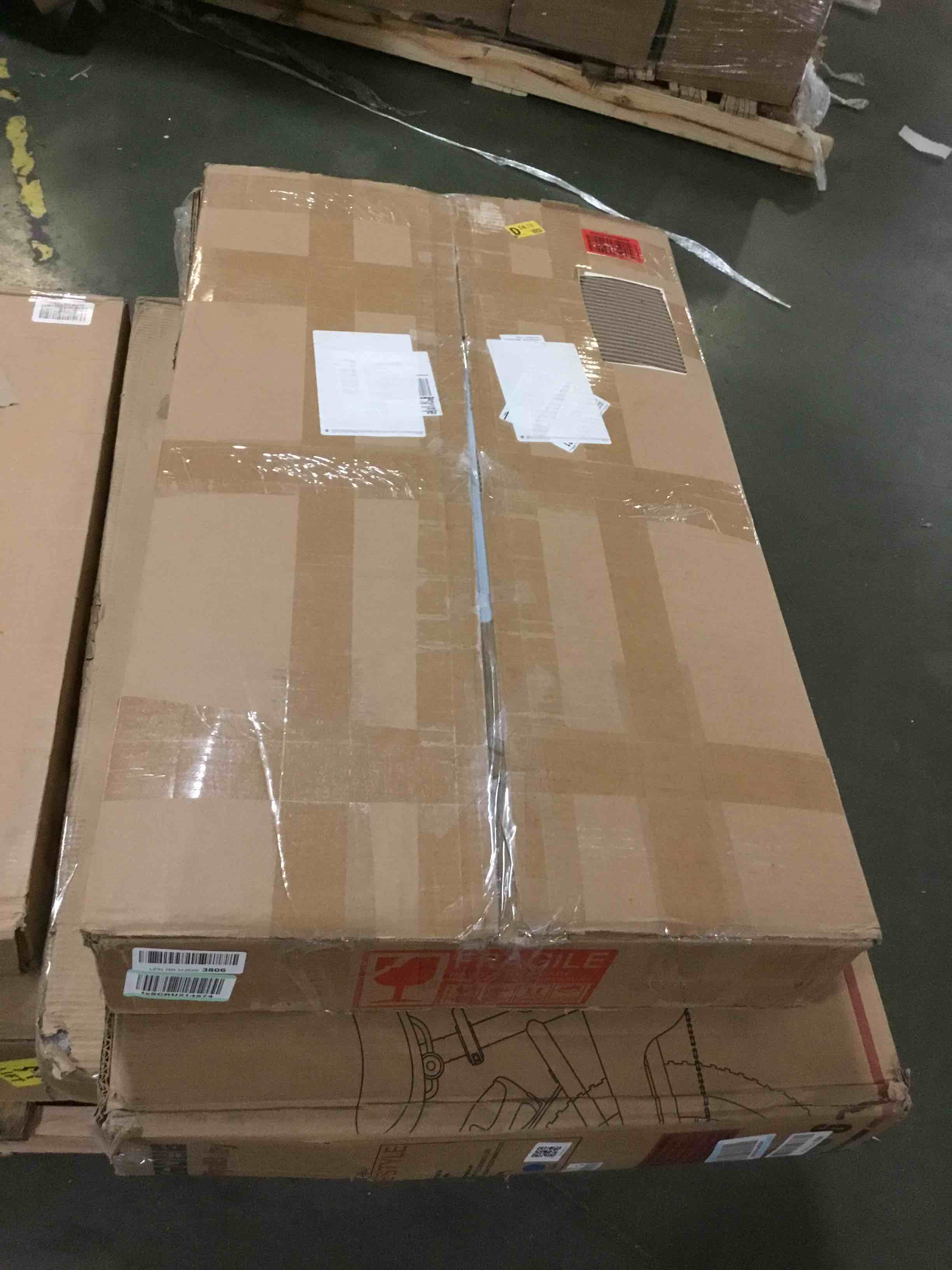 https://s3.amazonaws.com/lotting-images-prod/bidfta/BLU5254580_1701716821491.jpeg