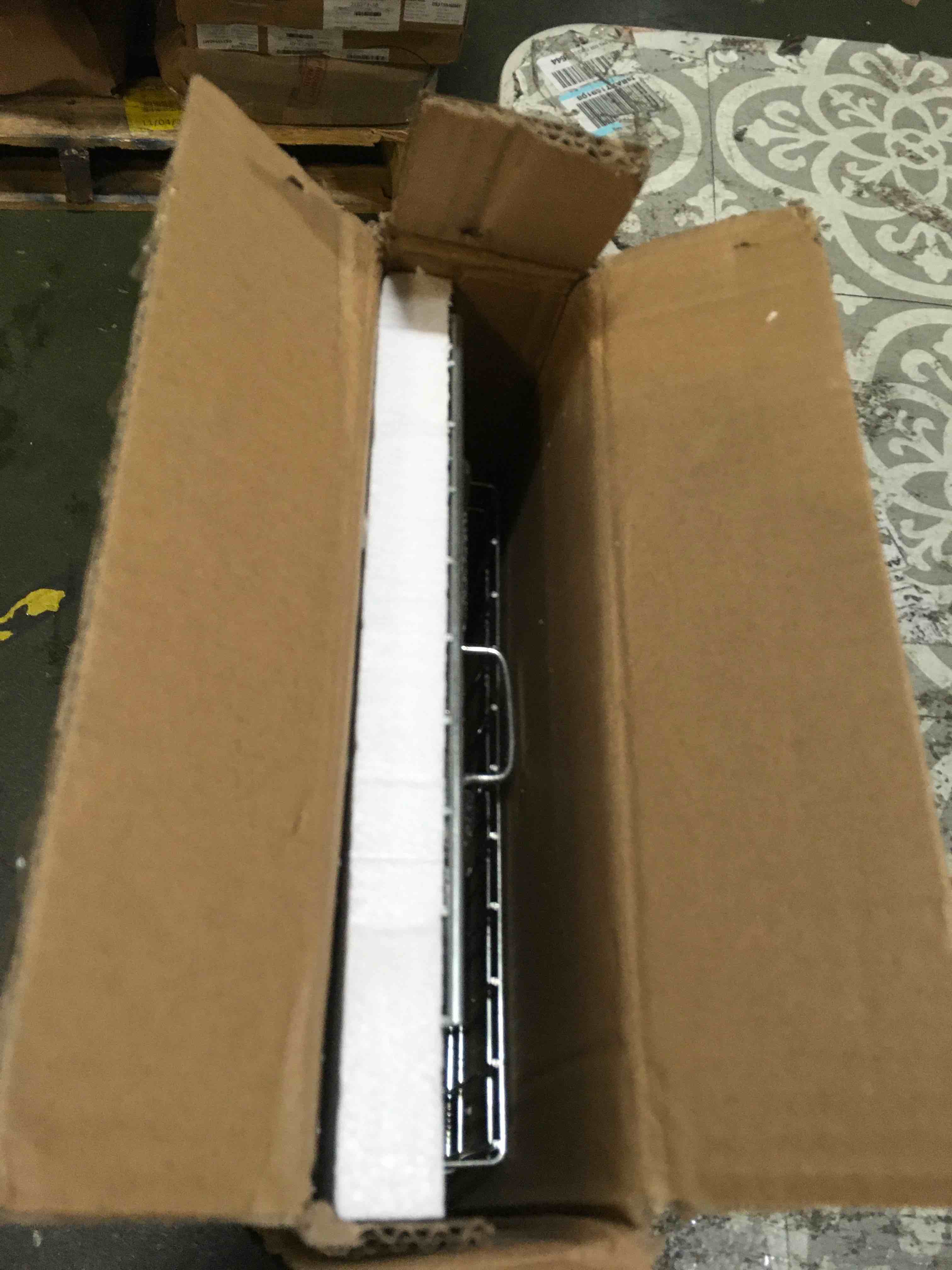 https://s3.amazonaws.com/lotting-images-prod/bidfta/BLU5254731_1701794199065.jpeg