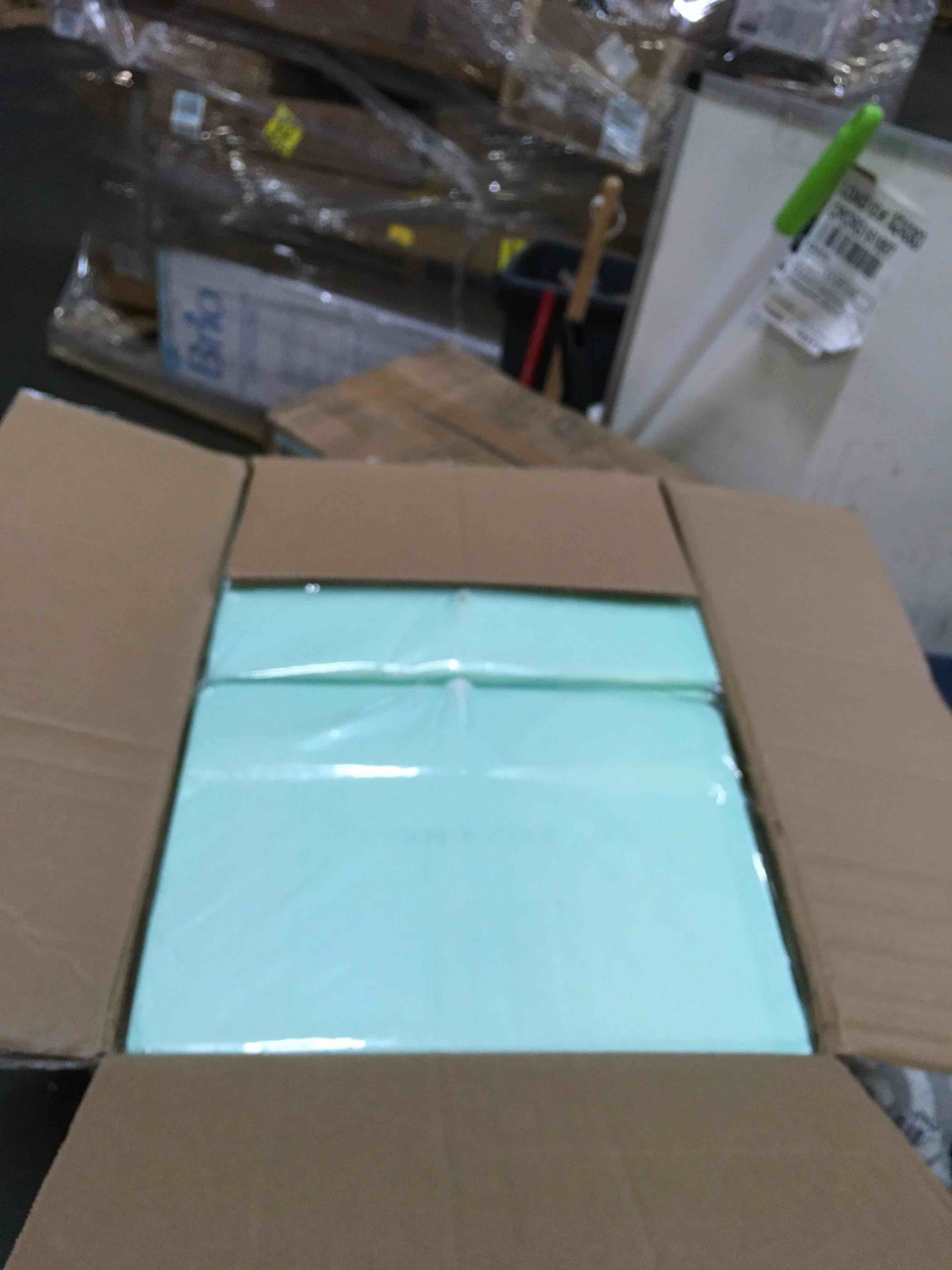 https://s3.amazonaws.com/lotting-images-prod/bidfta/BLU5254831_1701808560539.jpeg