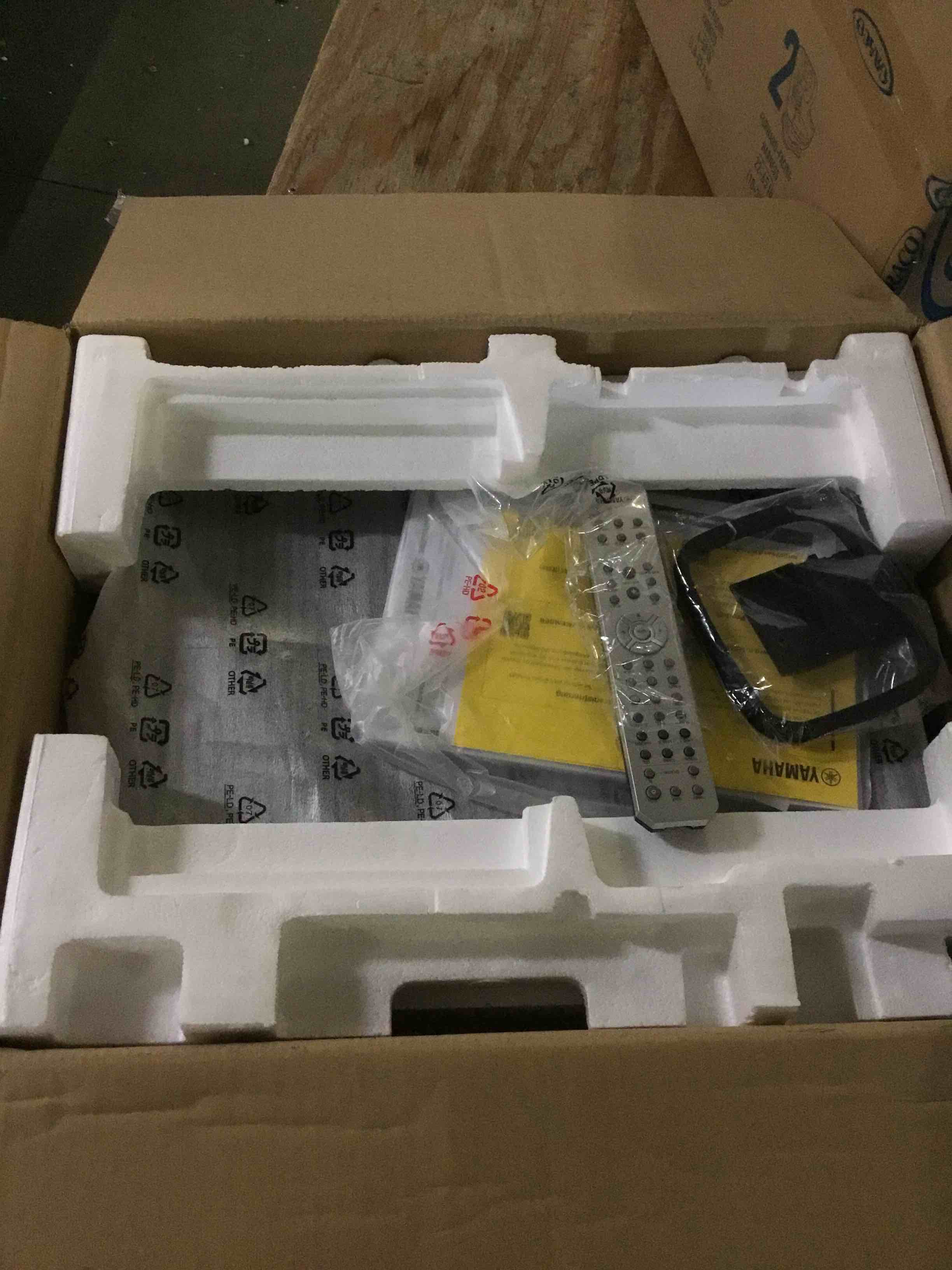 https://s3.amazonaws.com/lotting-images-prod/bidfta/BLU5255375_1701198381187.jpeg