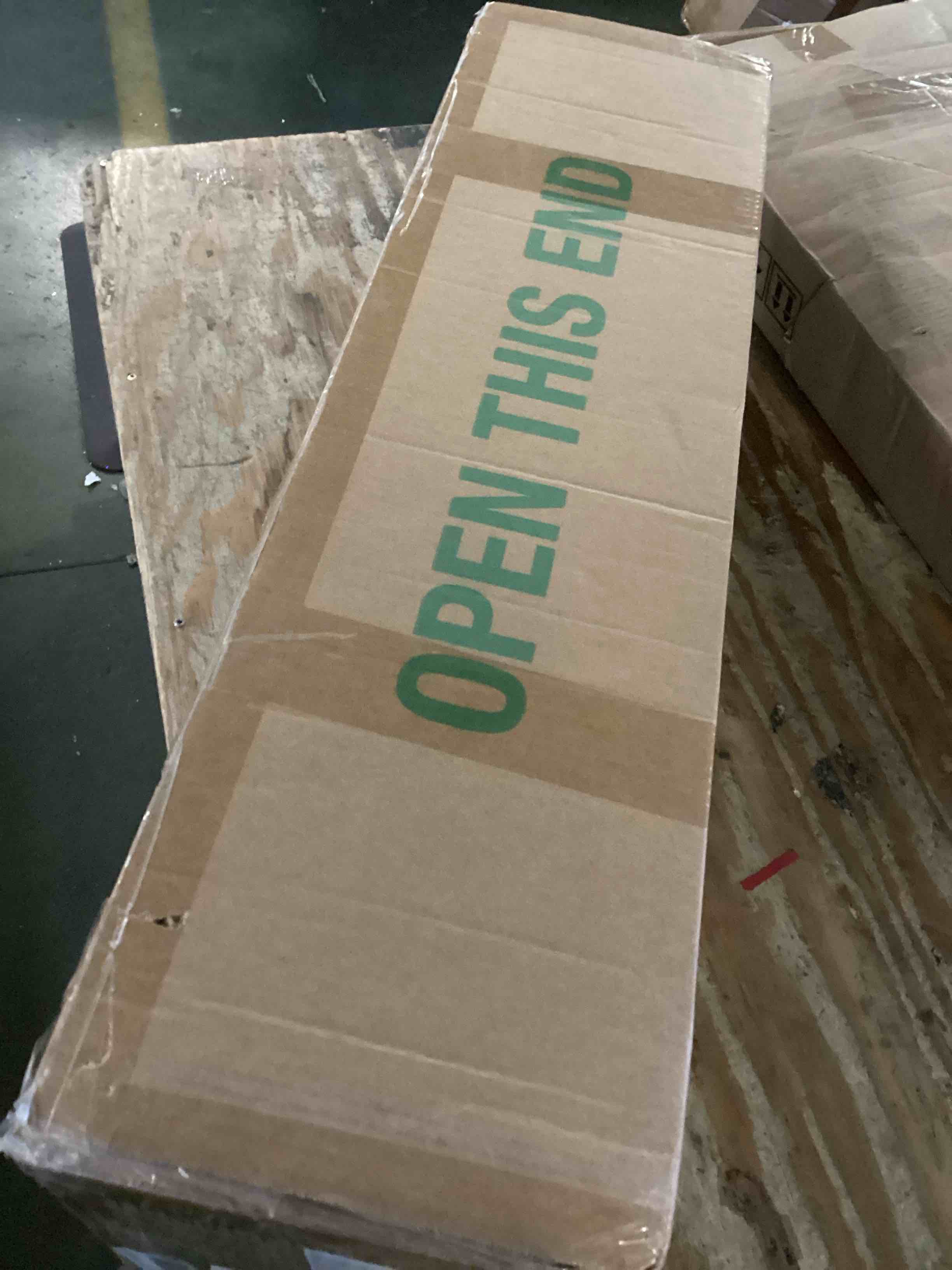 https://s3.amazonaws.com/lotting-images-prod/bidfta/BLU5255995_1701721922842.jpeg