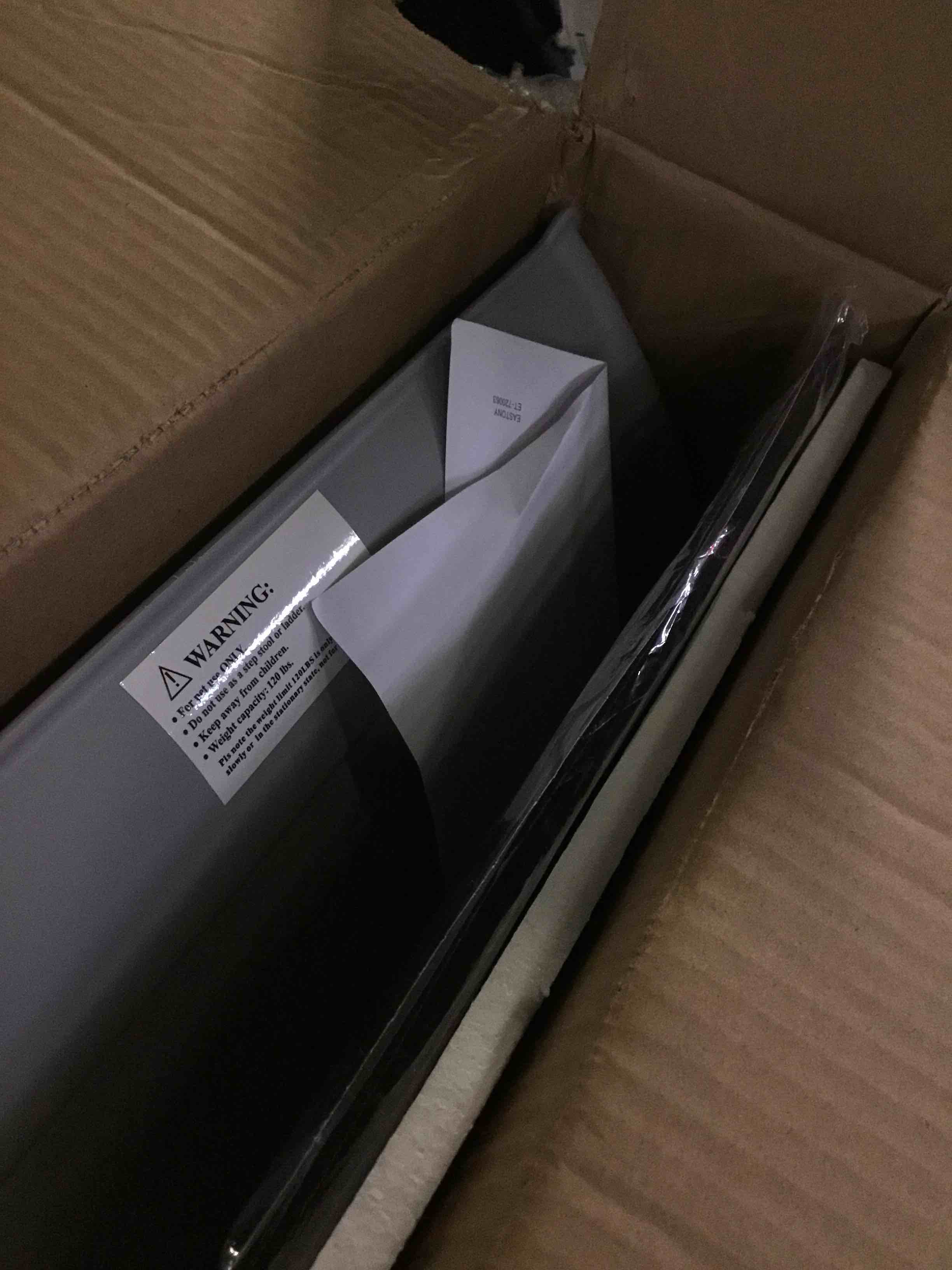 https://s3.amazonaws.com/lotting-images-prod/bidfta/BLU5256270_1701873225860.jpeg