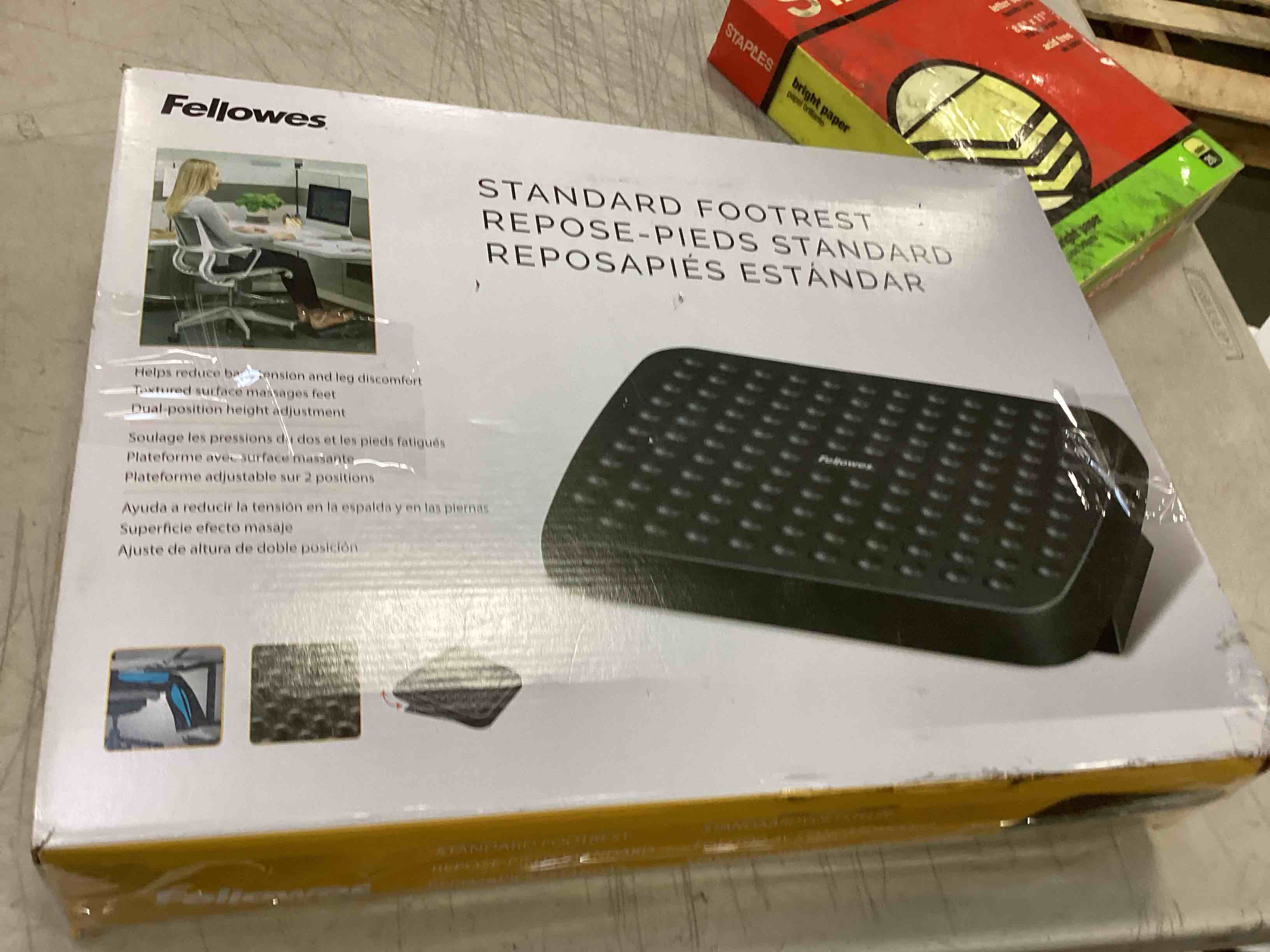 https://s3.amazonaws.com/lotting-images-prod/bidfta/BLU5257164_1704986778831.jpeg