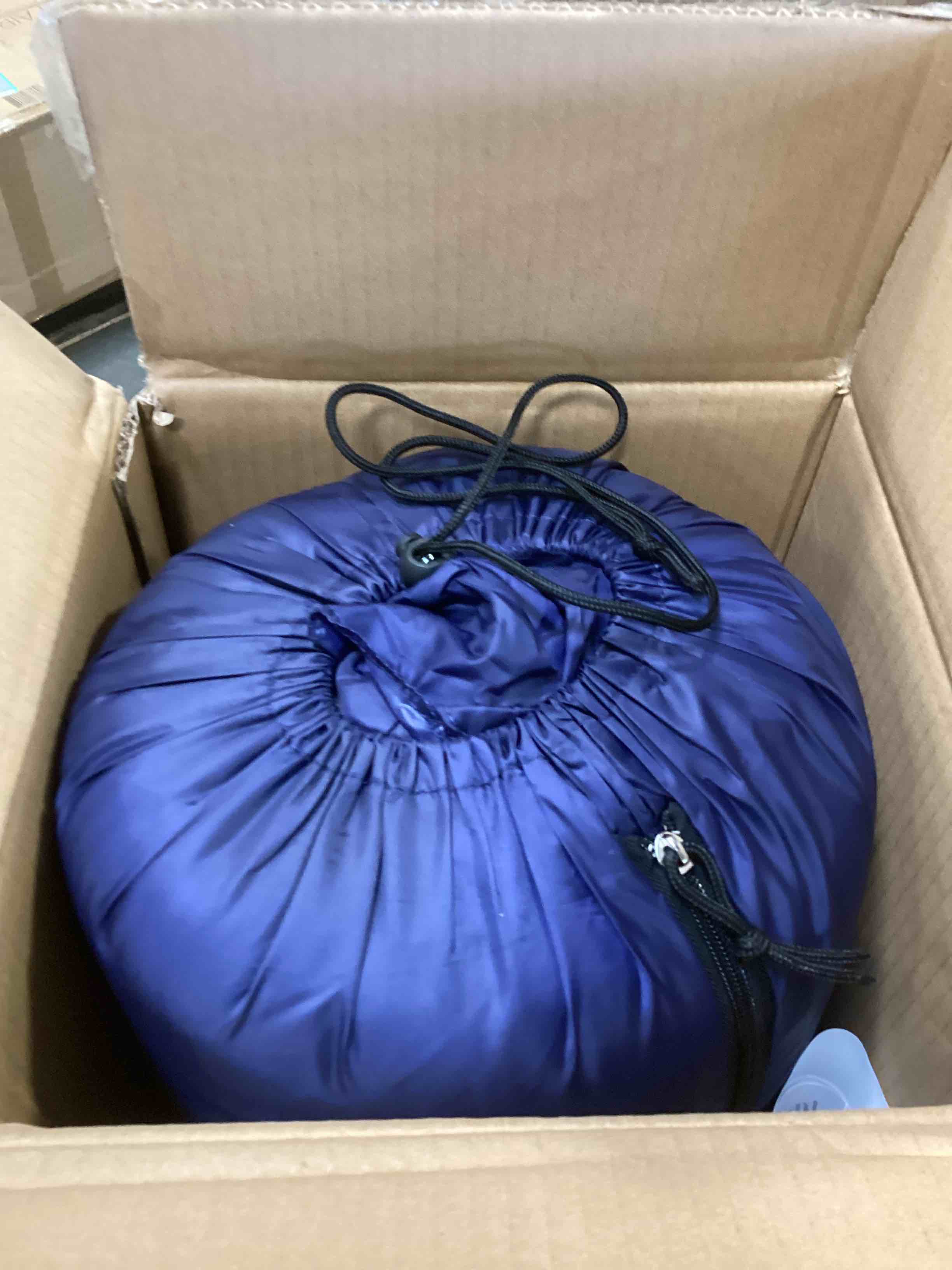 https://s3.amazonaws.com/lotting-images-prod/bidfta/BLU5257193_1704998710896.jpeg