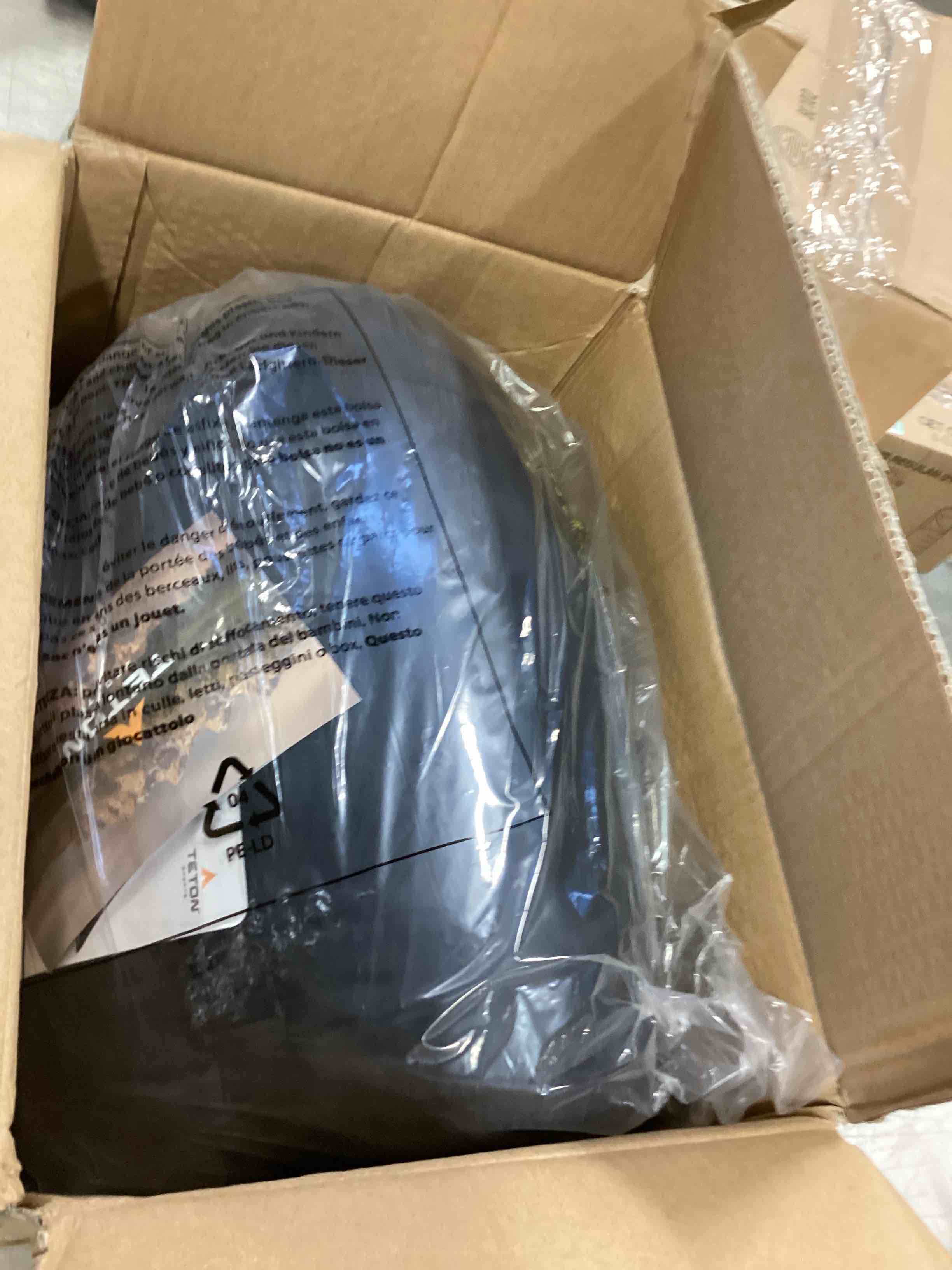 https://s3.amazonaws.com/lotting-images-prod/bidfta/BLU5257520_1705498376779.jpeg