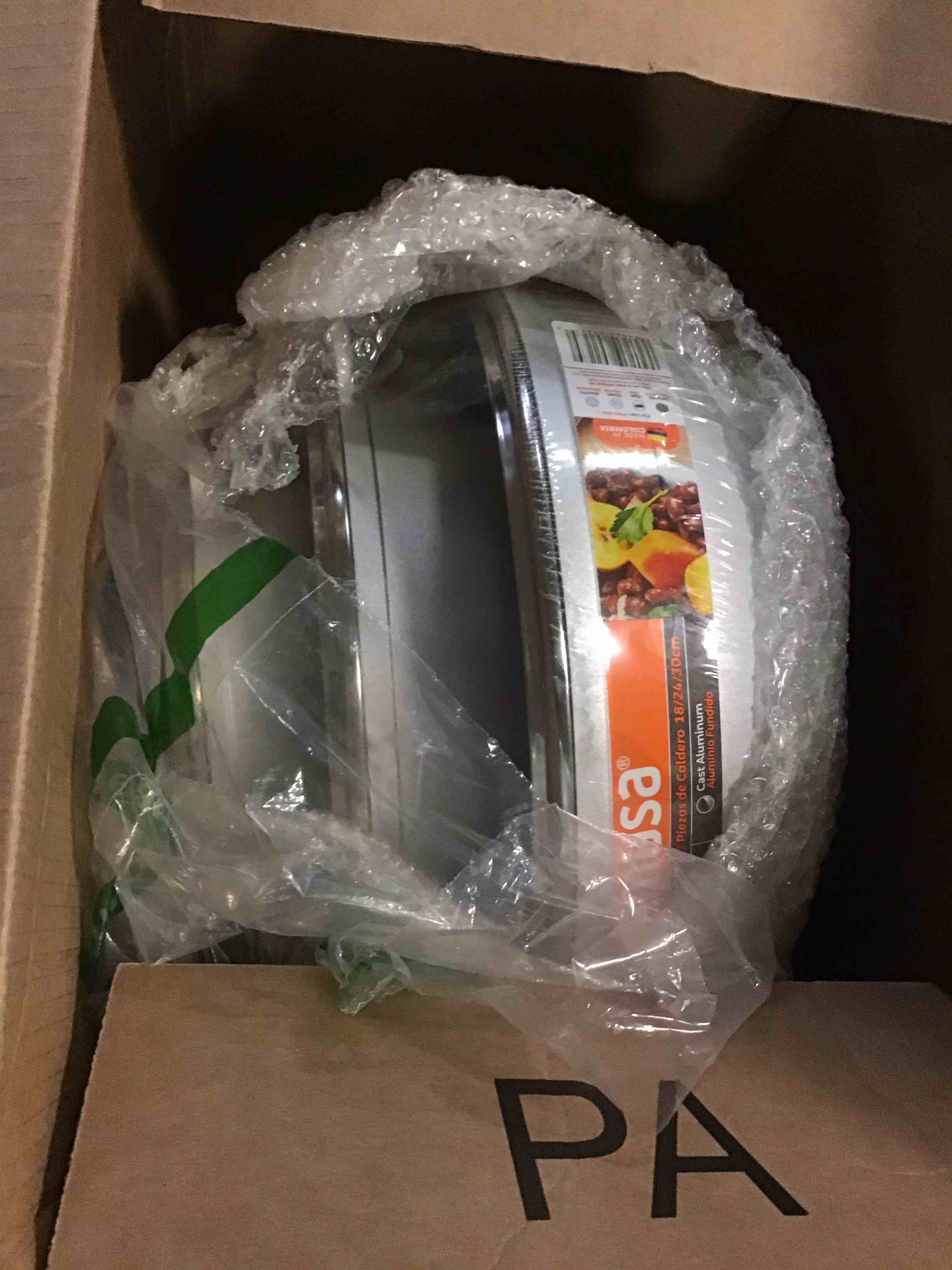 https://s3.amazonaws.com/lotting-images-prod/bidfta/BLU5259769_1700858406324.jpeg