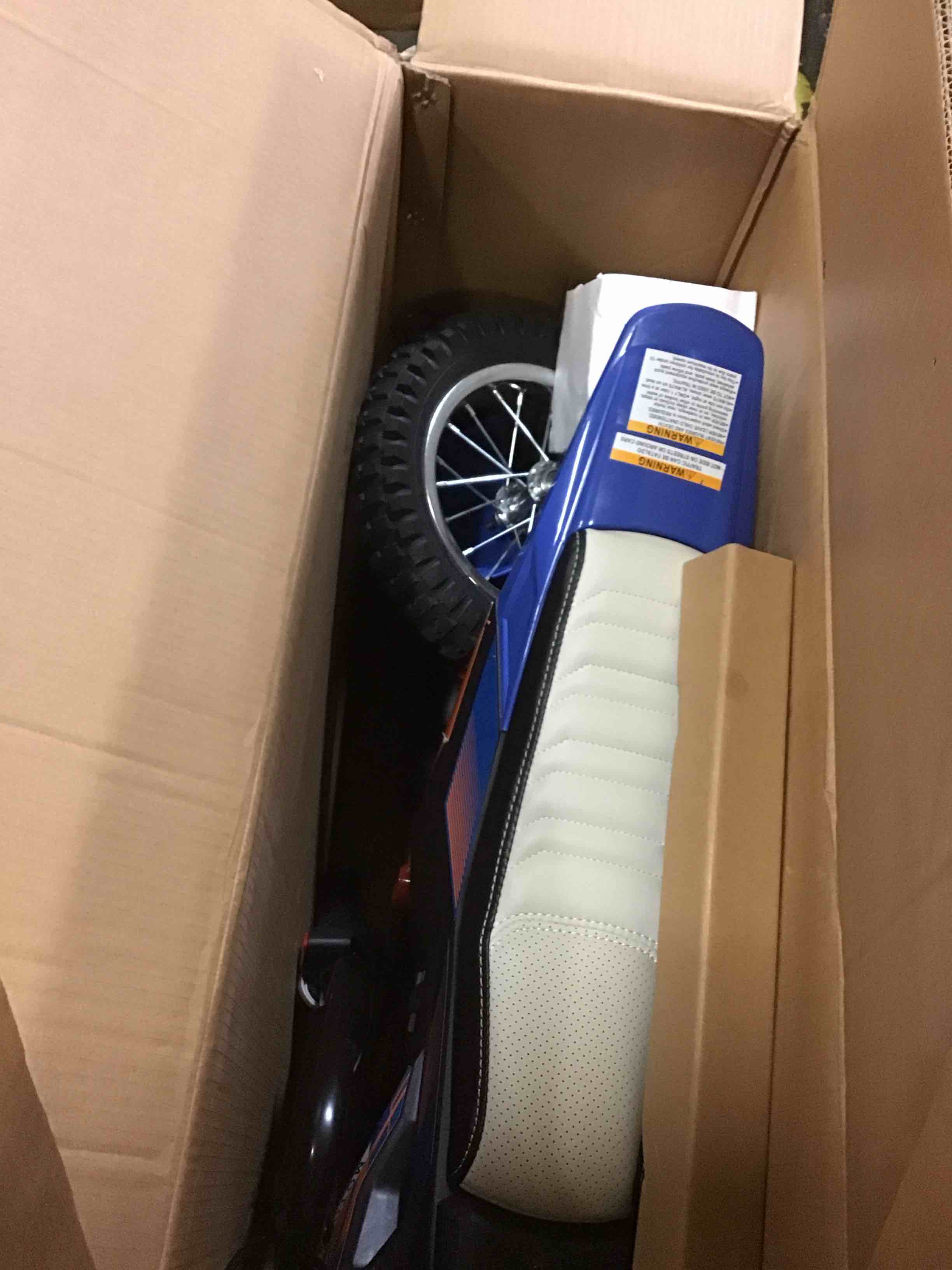 https://s3.amazonaws.com/lotting-images-prod/bidfta/BLU5259840_1701269301933.jpeg