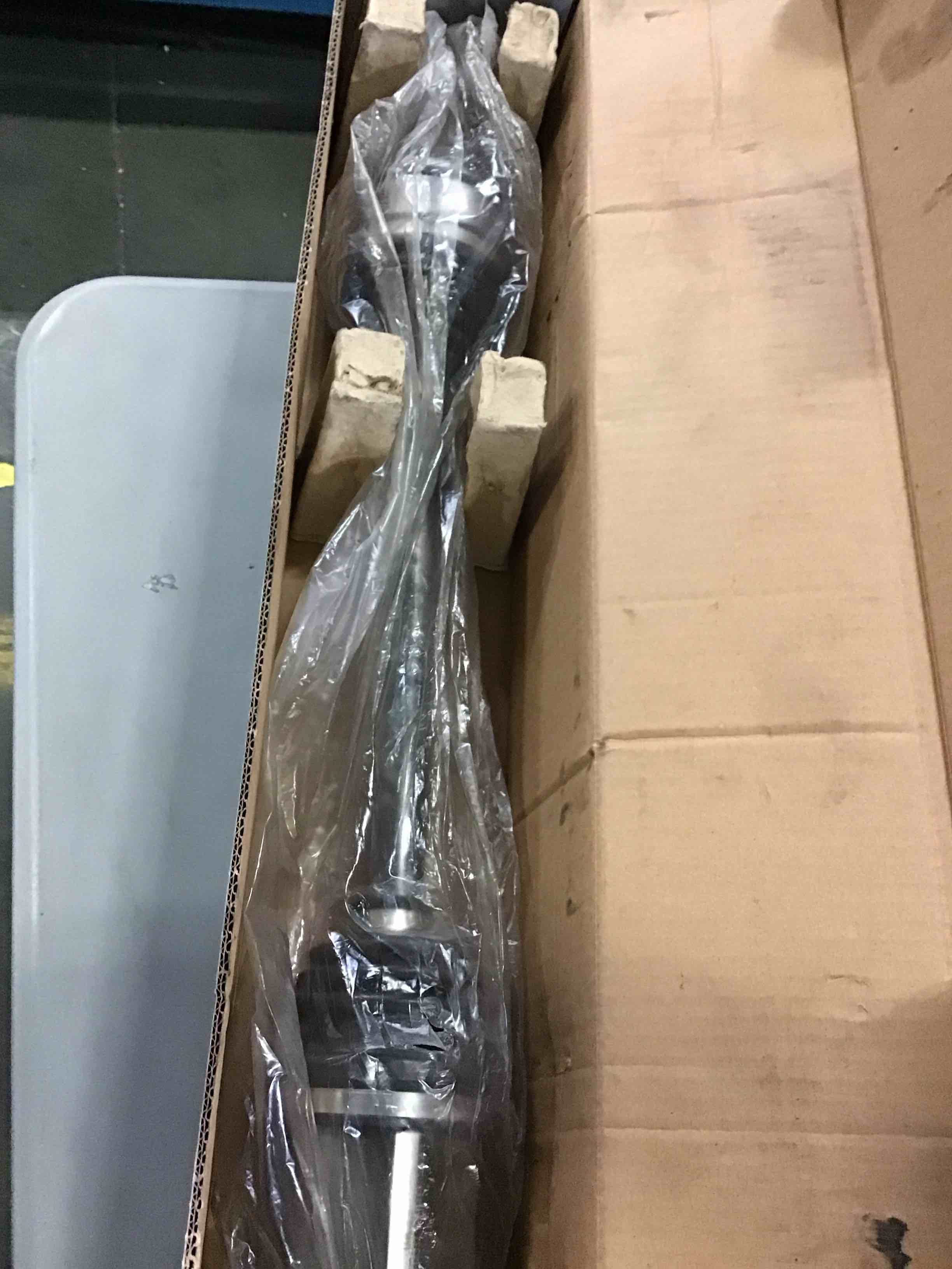 https://s3.amazonaws.com/lotting-images-prod/bidfta/BLU5260019_1701356096964.jpeg