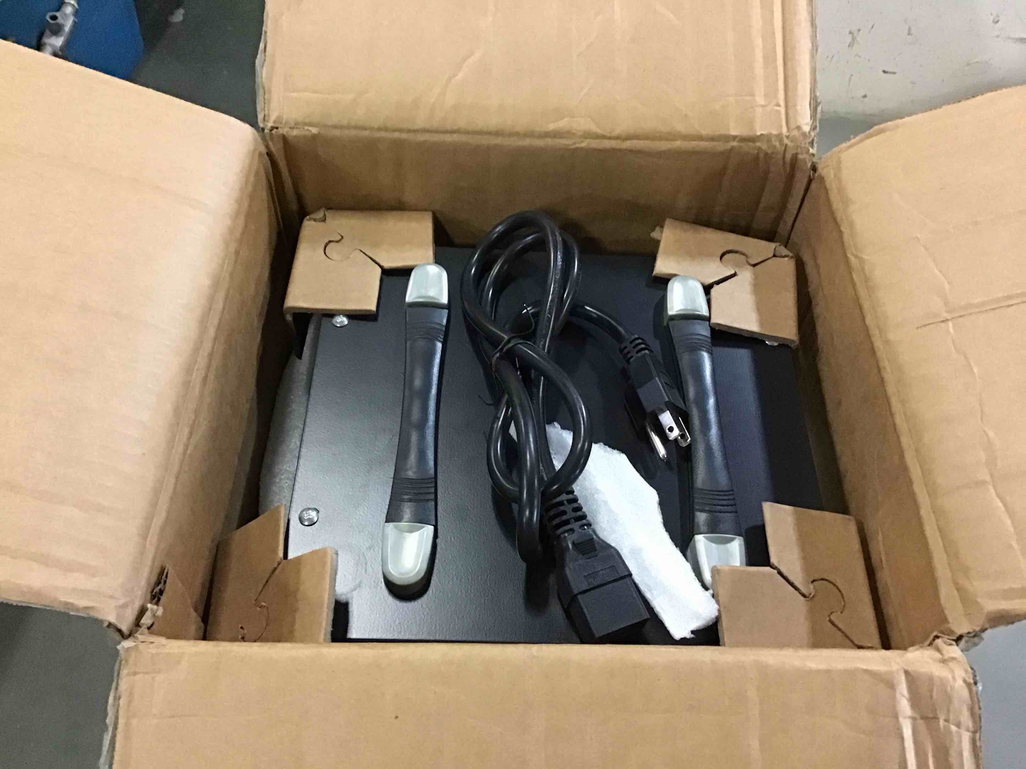 https://s3.amazonaws.com/lotting-images-prod/bidfta/BLU5260021_1701357647901.jpeg
