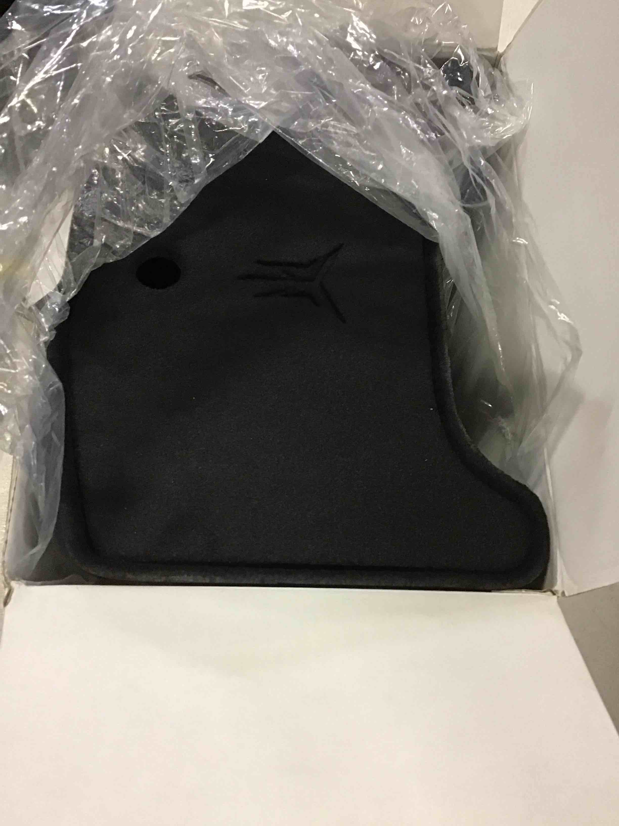 https://s3.amazonaws.com/lotting-images-prod/bidfta/BLU5260563_1701716714107.jpeg