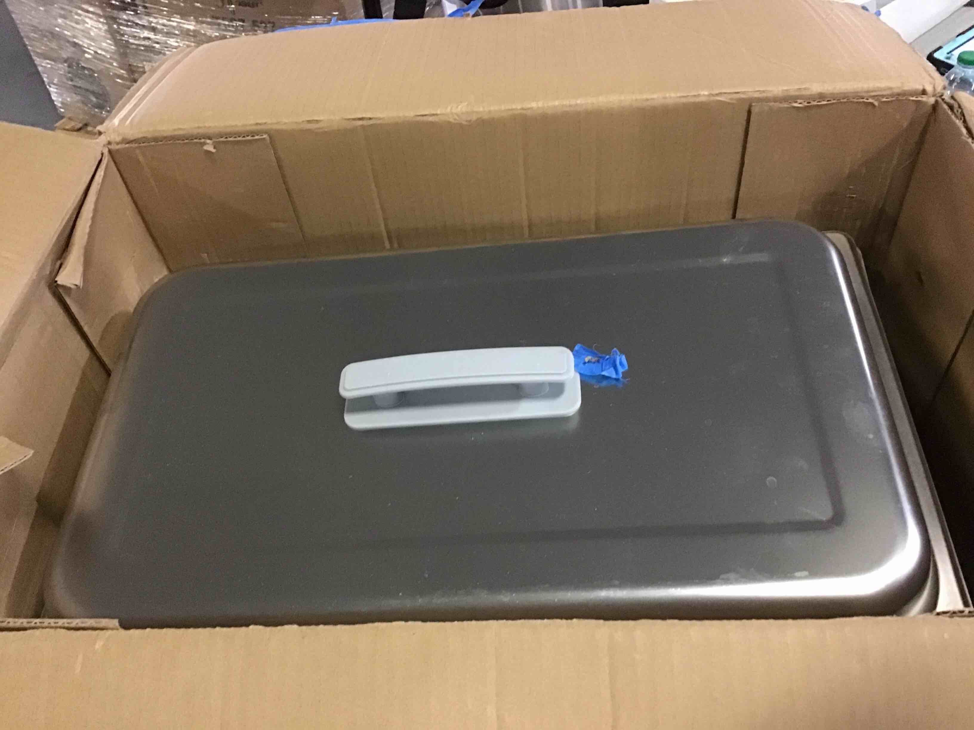 https://s3.amazonaws.com/lotting-images-prod/bidfta/BLU5260795_1701802409110.jpeg