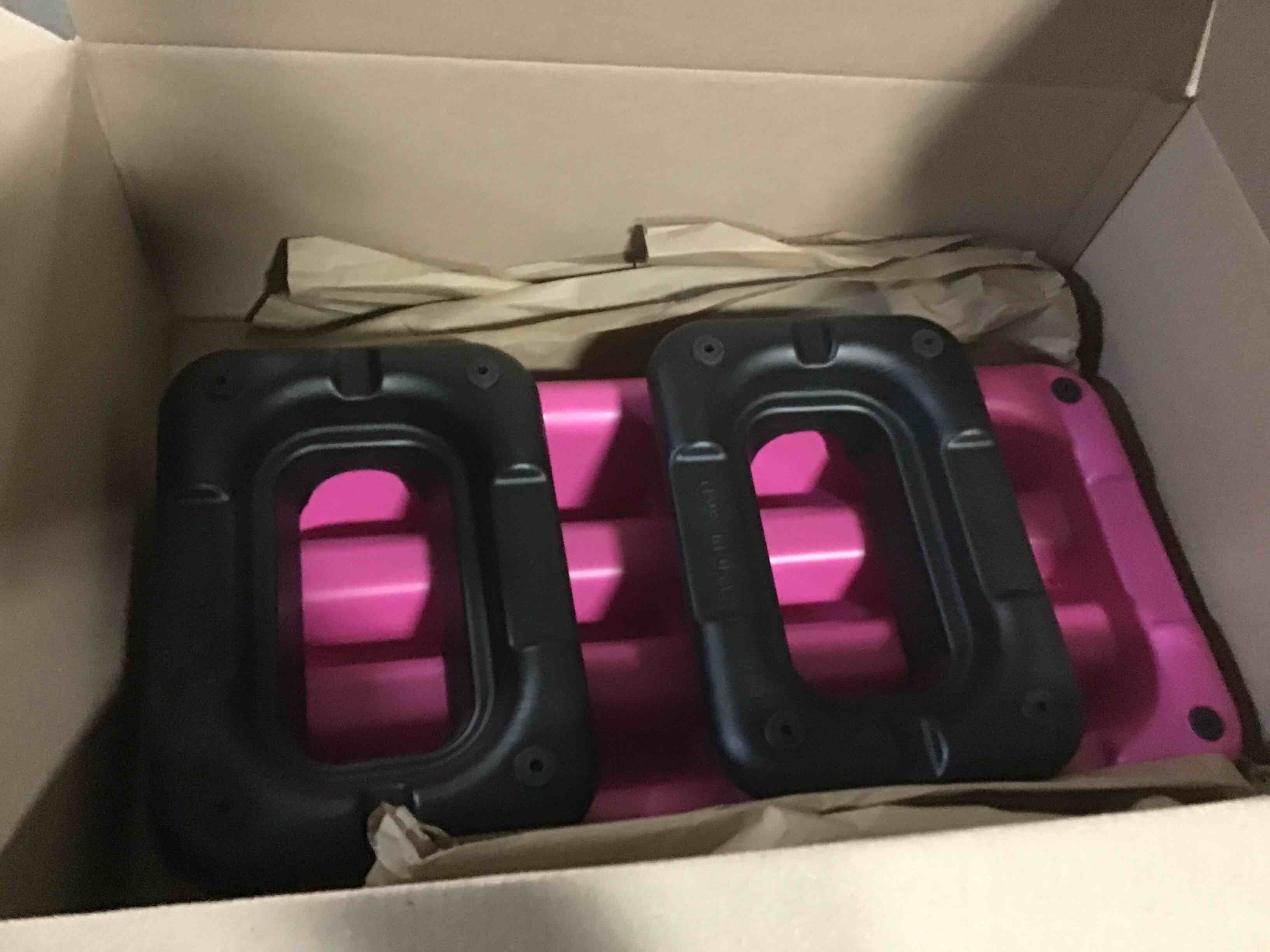 https://s3.amazonaws.com/lotting-images-prod/bidfta/BLU5261364_1701433009375.jpeg