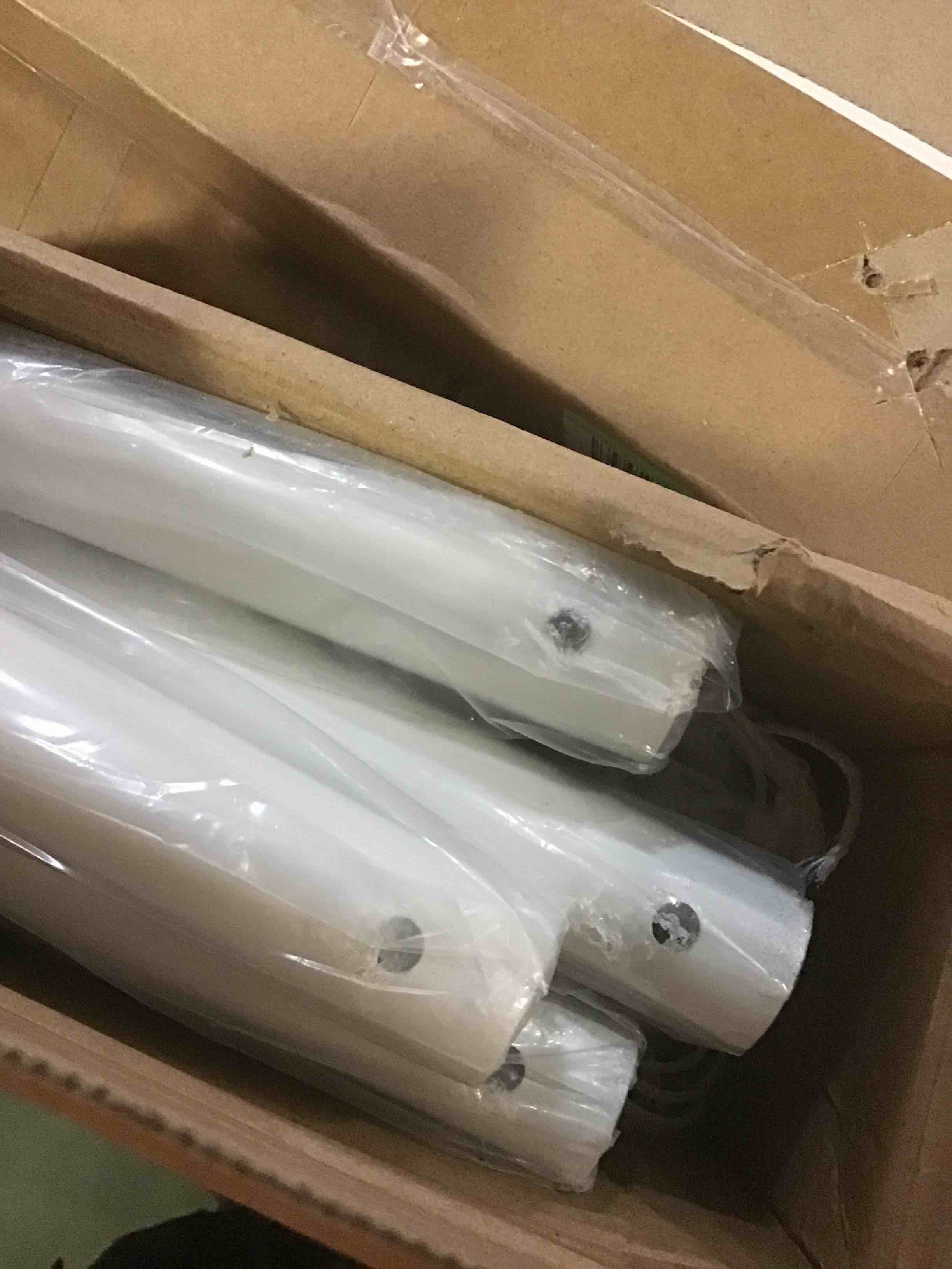 https://s3.amazonaws.com/lotting-images-prod/bidfta/BLU5261680_1701870613628.jpeg
