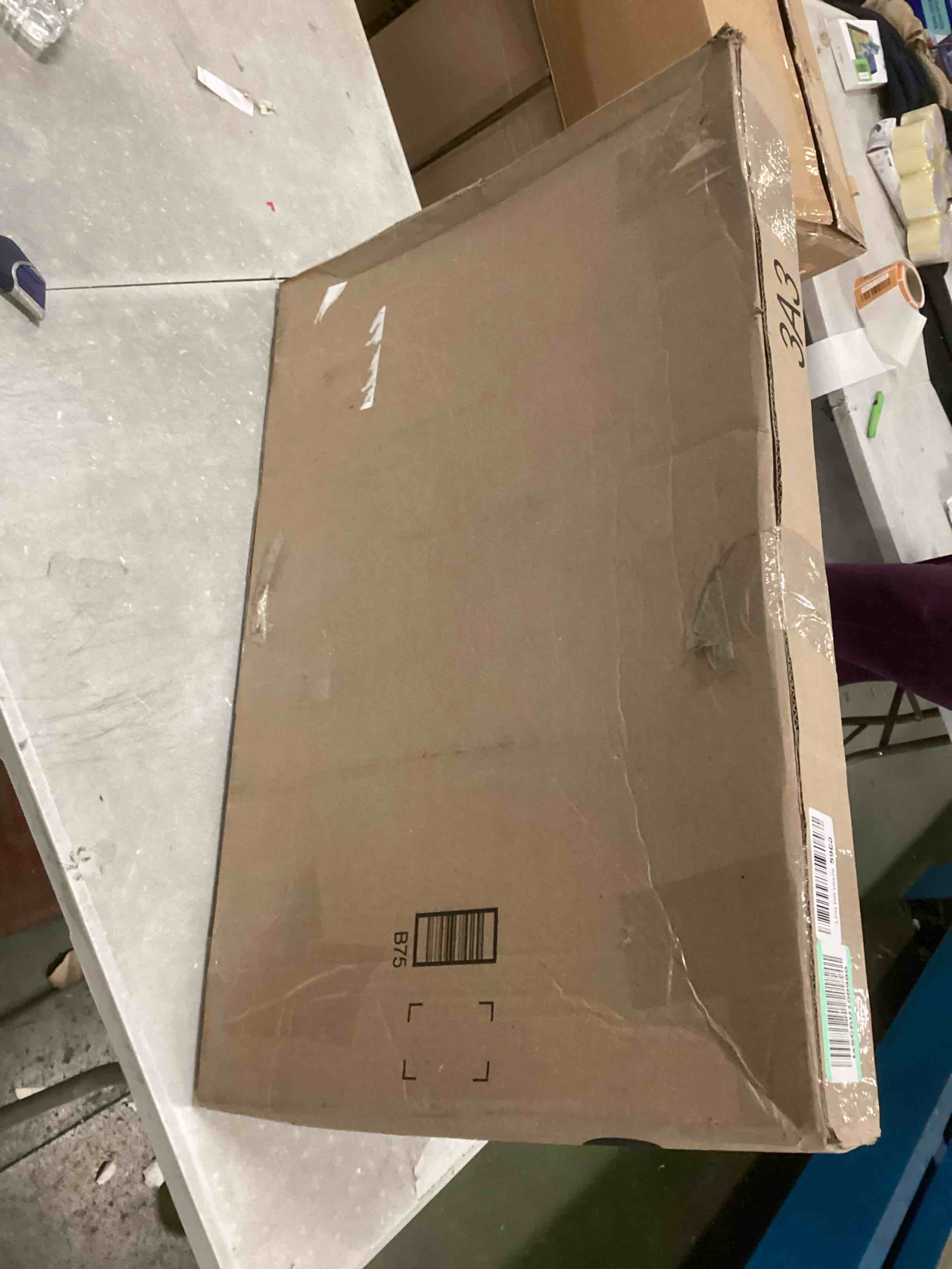 https://s3.amazonaws.com/lotting-images-prod/bidfta/BLU5262163_1709758458522.jpeg