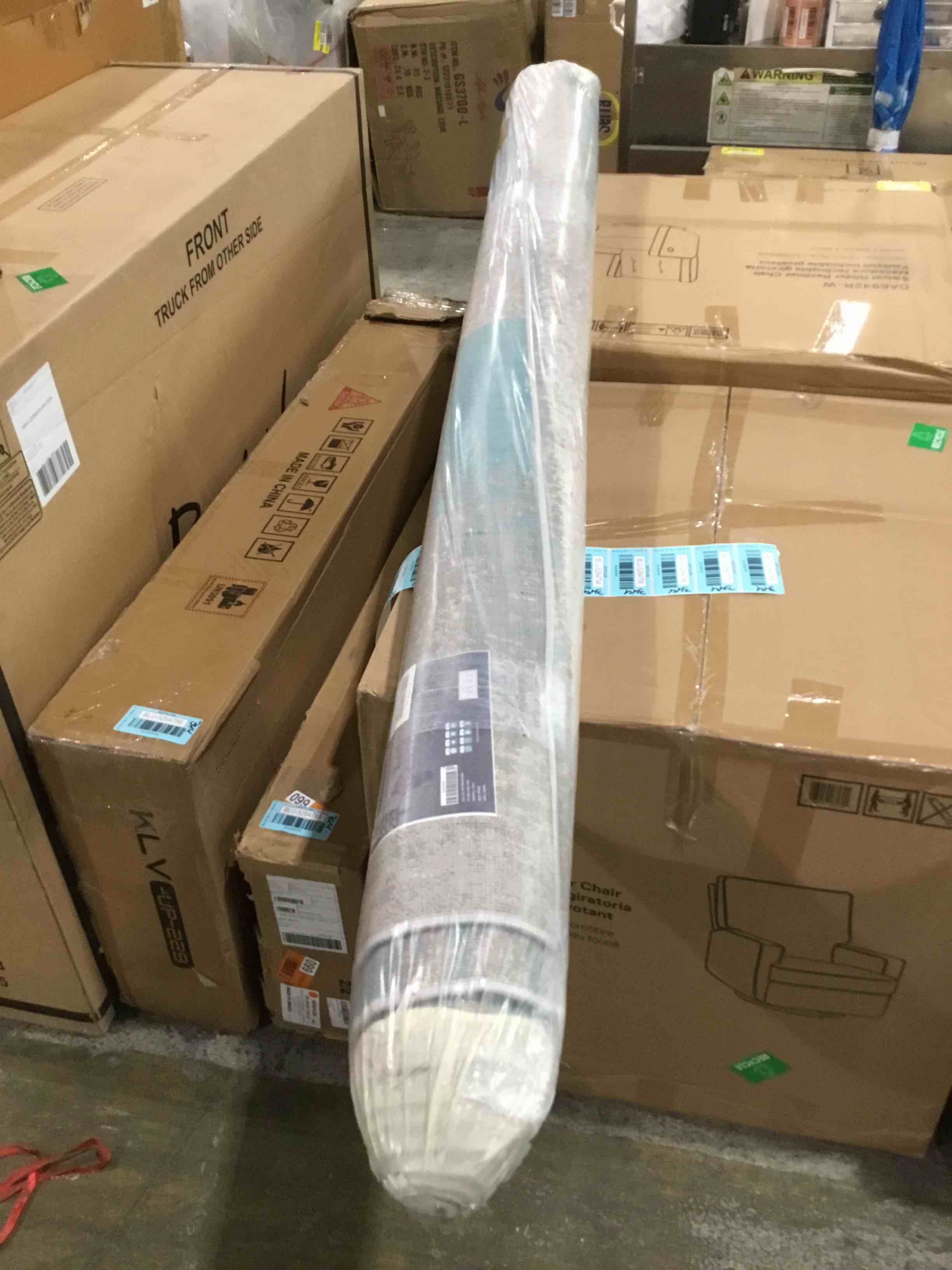 https://s3.amazonaws.com/lotting-images-prod/bidfta/BLU5264798_1708008249940.jpeg