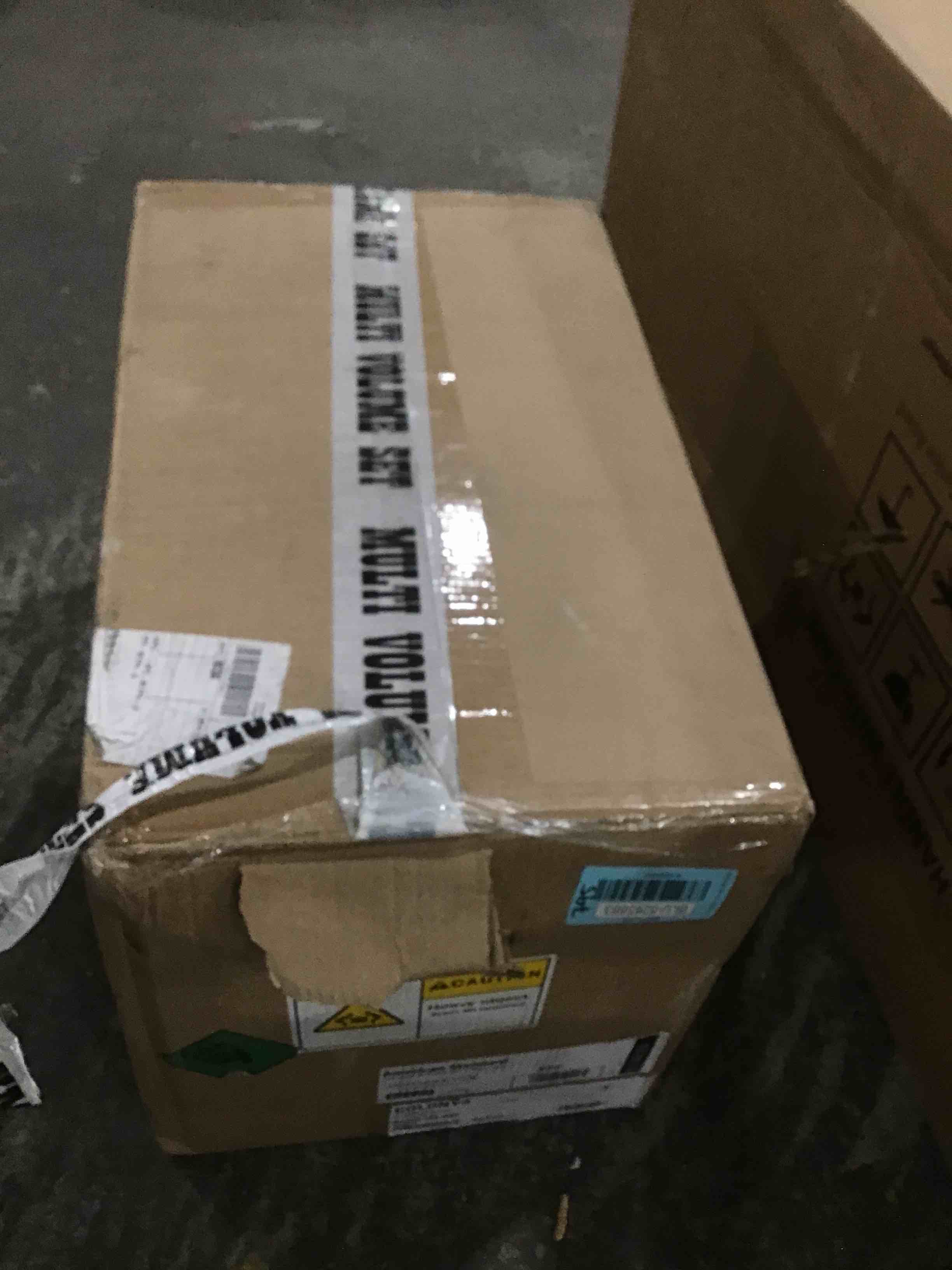 https://s3.amazonaws.com/lotting-images-prod/bidfta/BLU5265883_1712246319420.jpeg