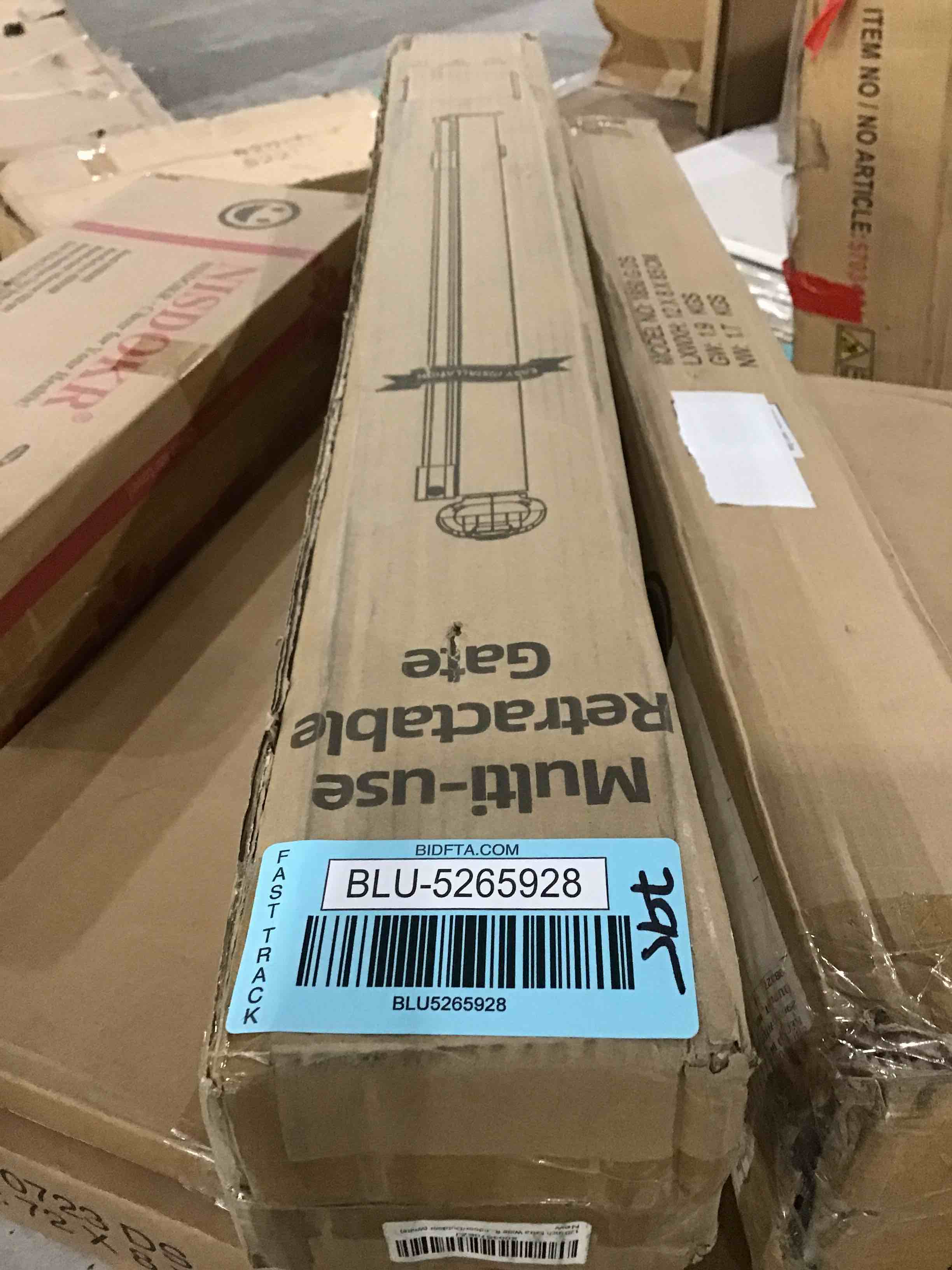 https://s3.amazonaws.com/lotting-images-prod/bidfta/BLU5265928_1712263488931.jpeg