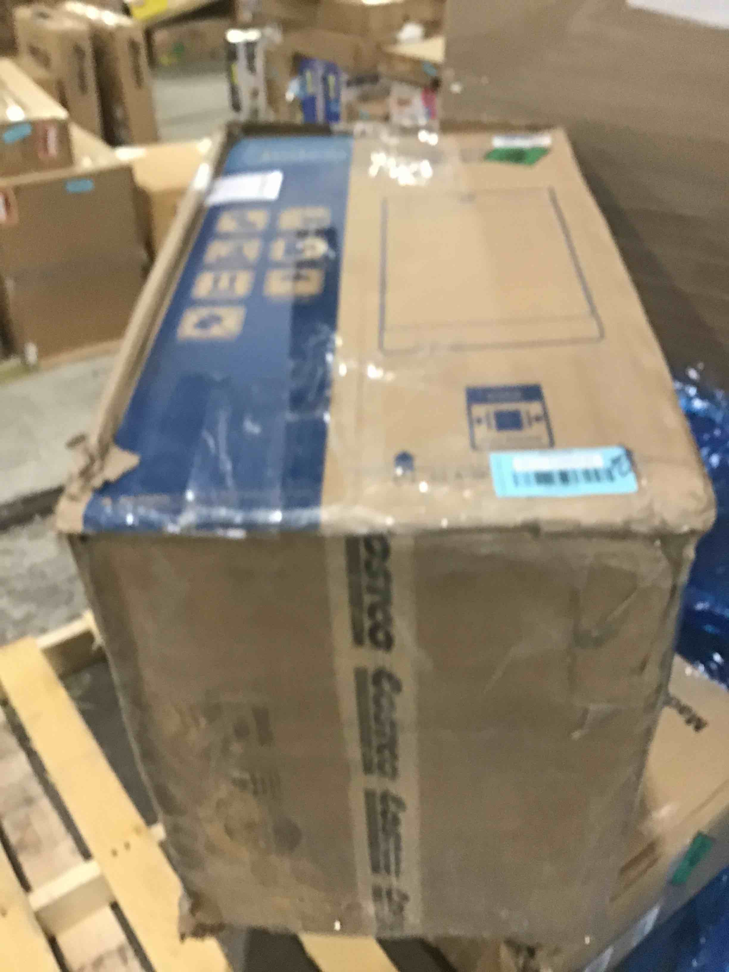 https://s3.amazonaws.com/lotting-images-prod/bidfta/BLU5266430_1713192247658.jpeg