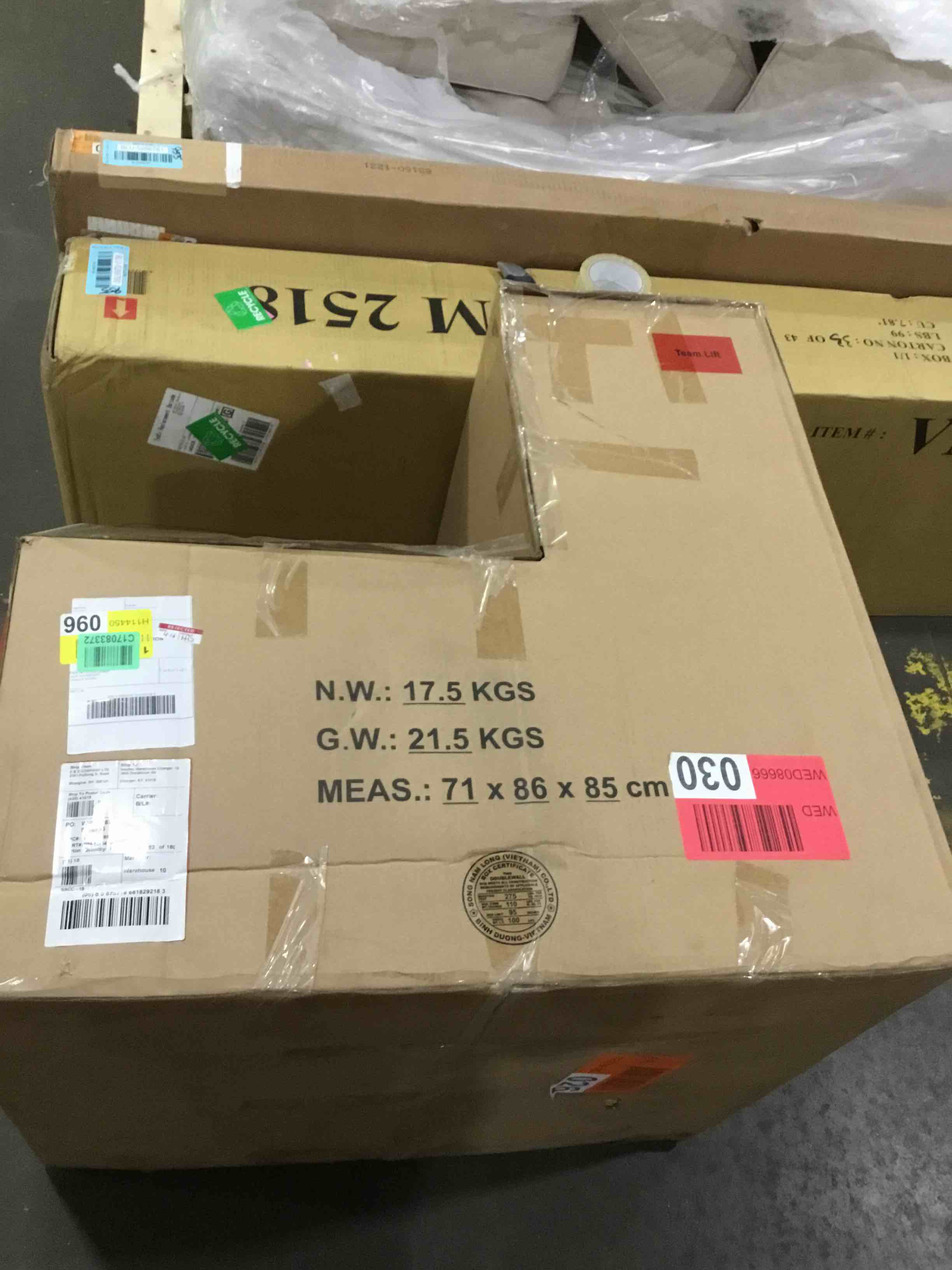 https://s3.amazonaws.com/lotting-images-prod/bidfta/BLU5266754_1714069092146.jpeg