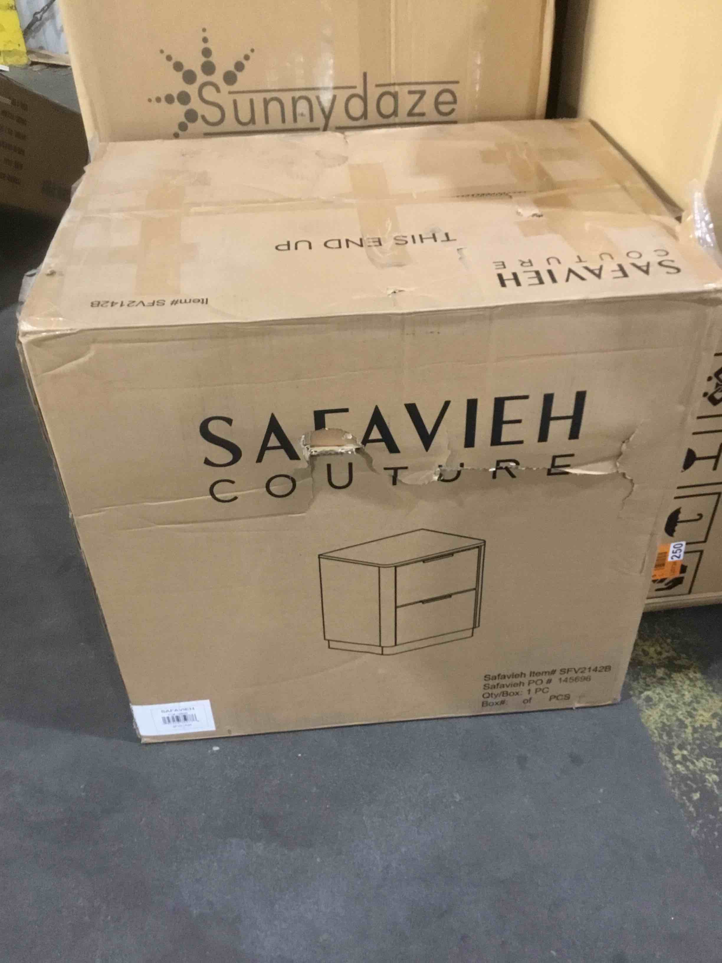 https://s3.amazonaws.com/lotting-images-prod/bidfta/BLU5266906_1715286871307.jpeg