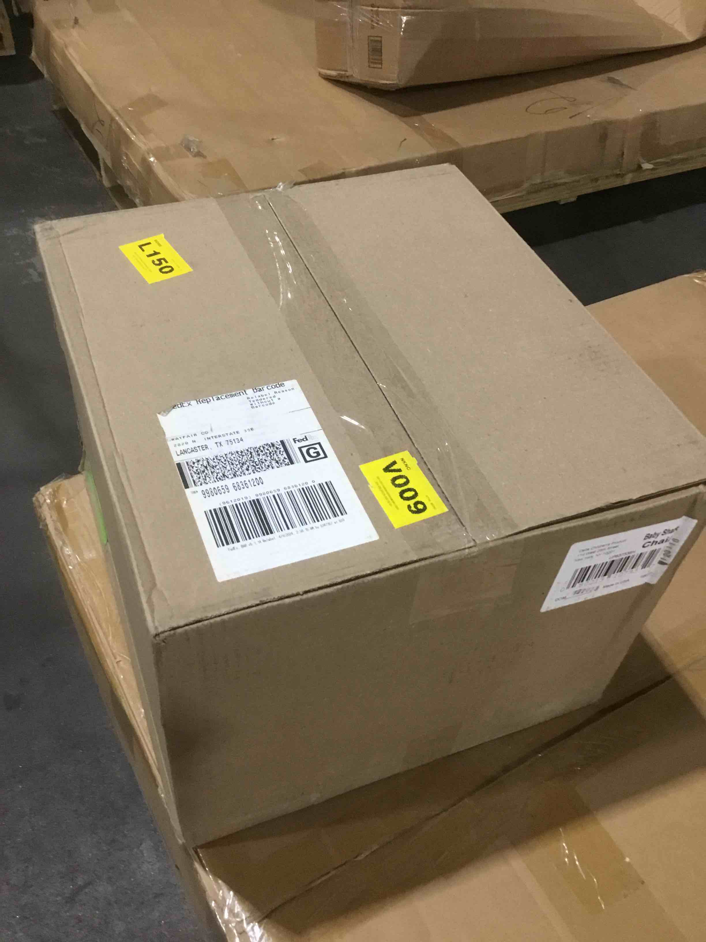 https://s3.amazonaws.com/lotting-images-prod/bidfta/BLU5266925_1716221259315.jpeg