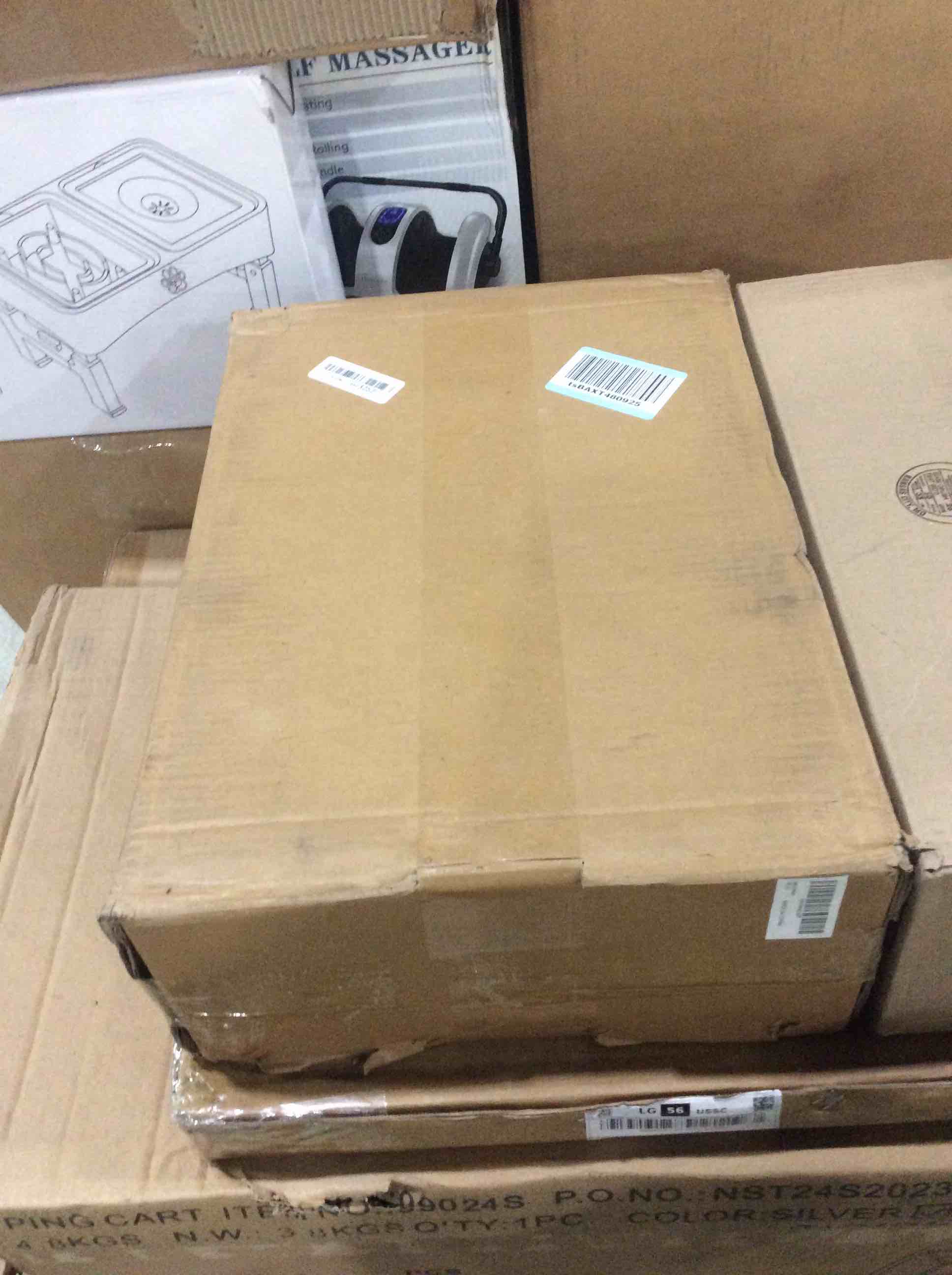 https://s3.amazonaws.com/lotting-images-prod/bidfta/BLU5267582_1707491475979.jpeg