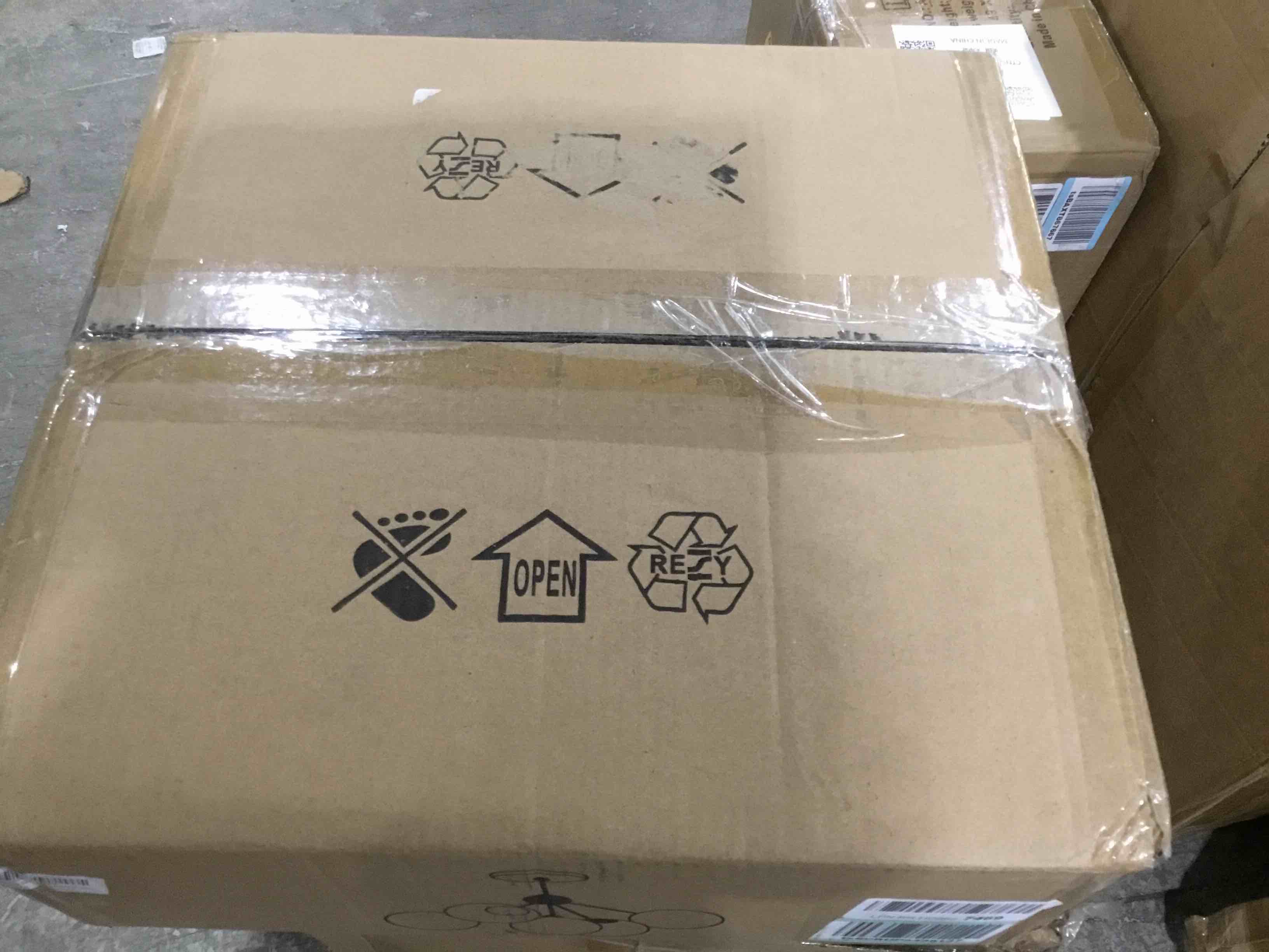 https://s3.amazonaws.com/lotting-images-prod/bidfta/BLU5268548_1707342901166.jpeg
