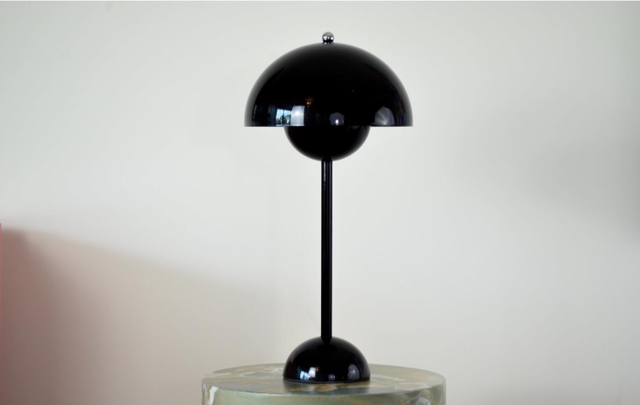 The Bird Streets Modern Flowerpot Table Lamp, Corded Ambient Lighting LED Mushroom Lamp, Reading Lamp, Art Deco Indoor Lighting Fixture with Lightbulb Included … (Black)