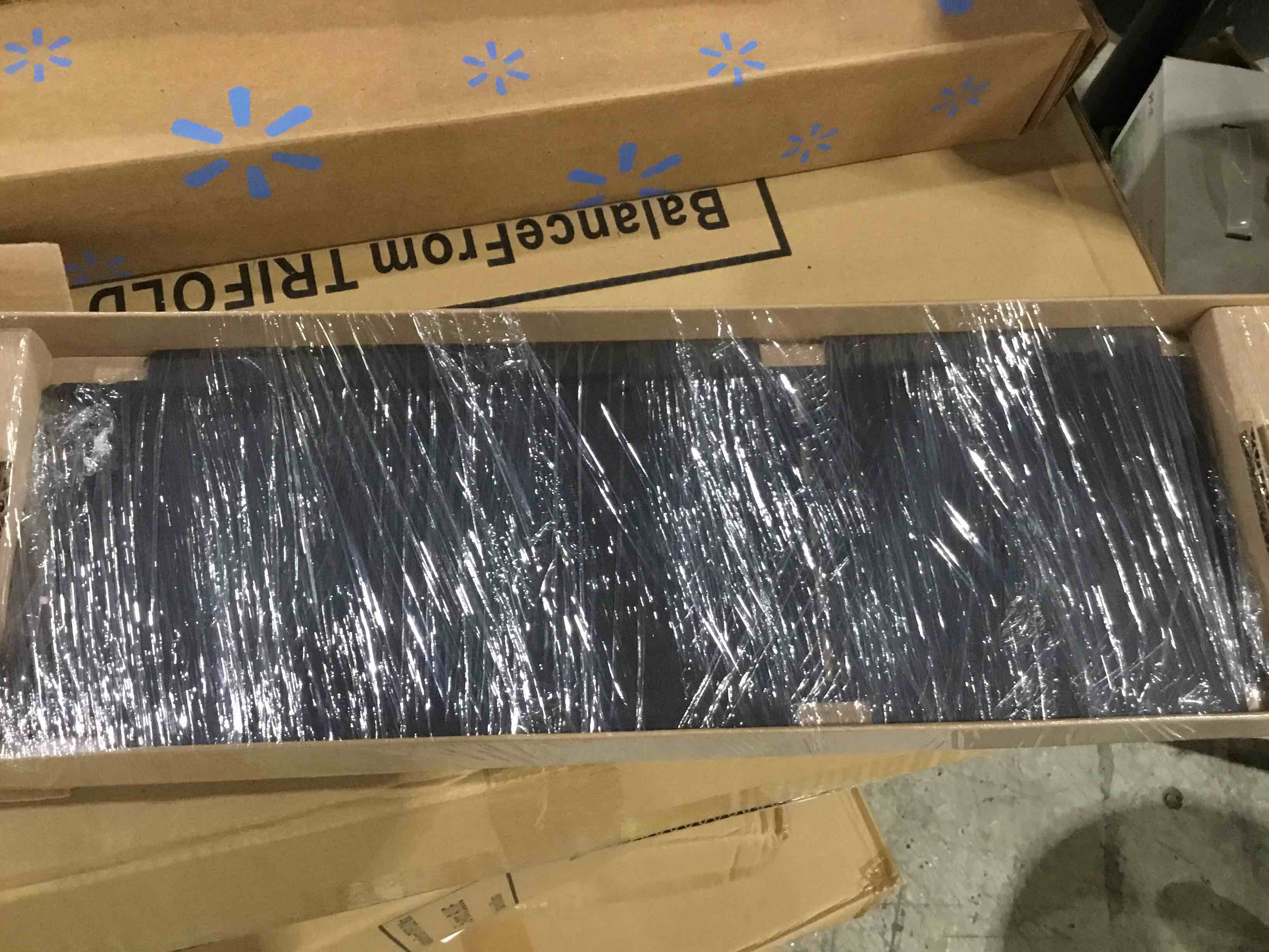 https://s3.amazonaws.com/lotting-images-prod/bidfta/BLU5269329_1709830031860.jpeg