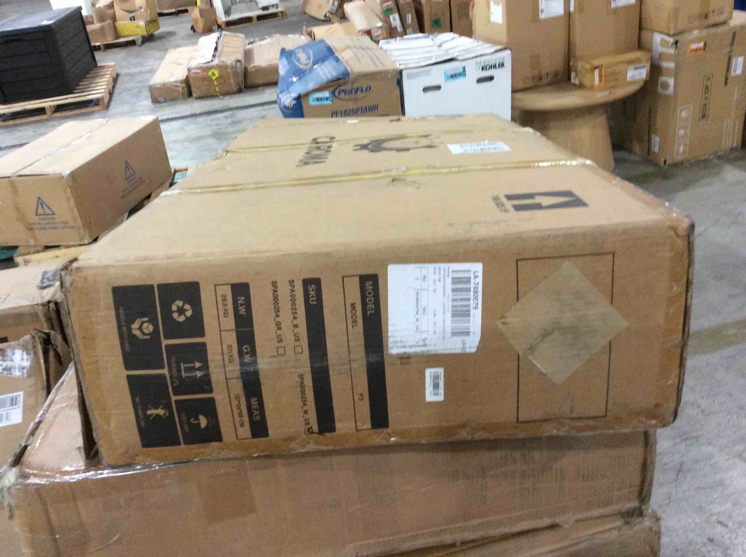 https://s3.amazonaws.com/lotting-images-prod/bidfta/BLU5269658_1716309873067.jpeg